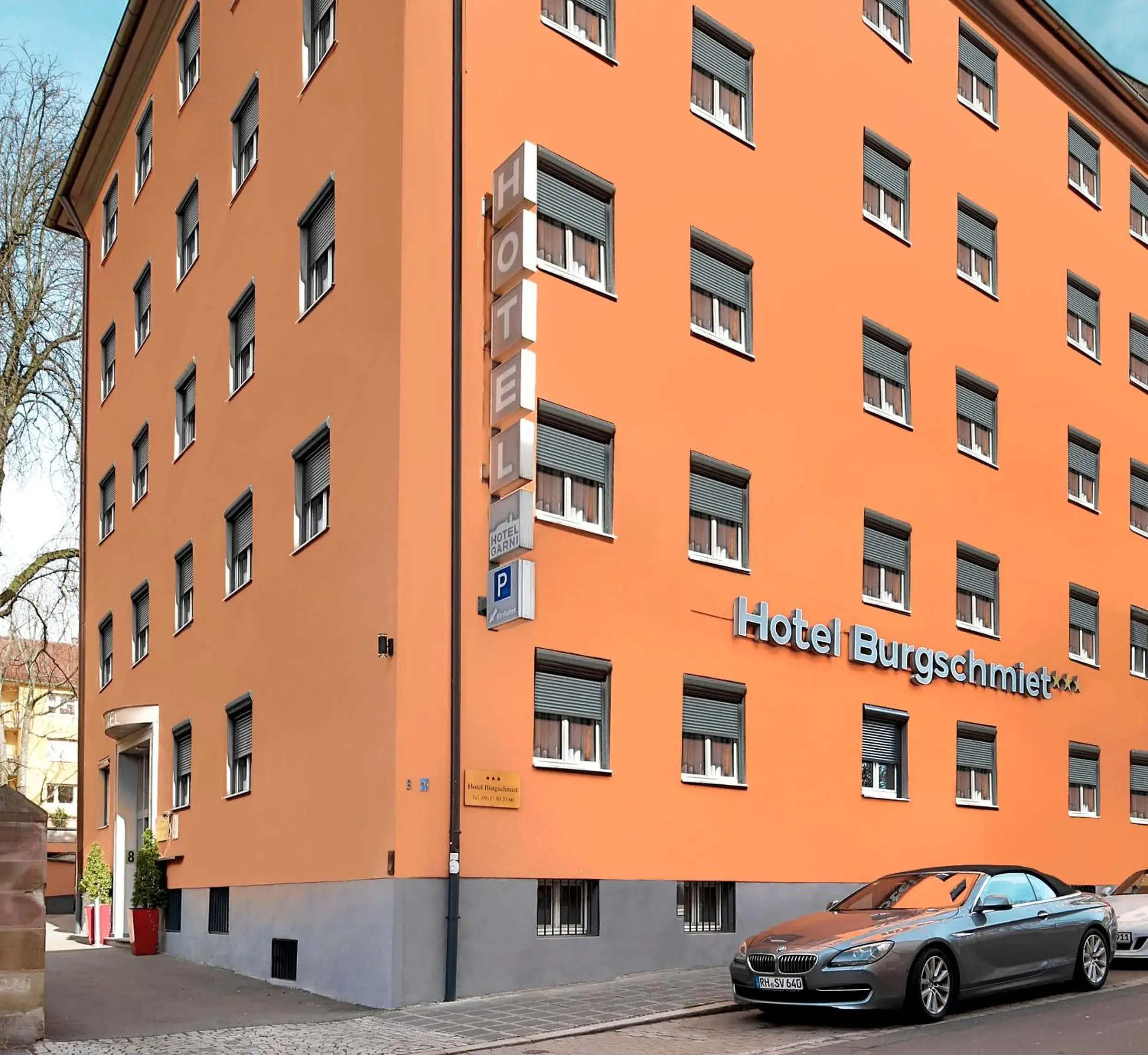 Facade/entrance, Property Building in Tiptop Hotel Burgschmiet Garni