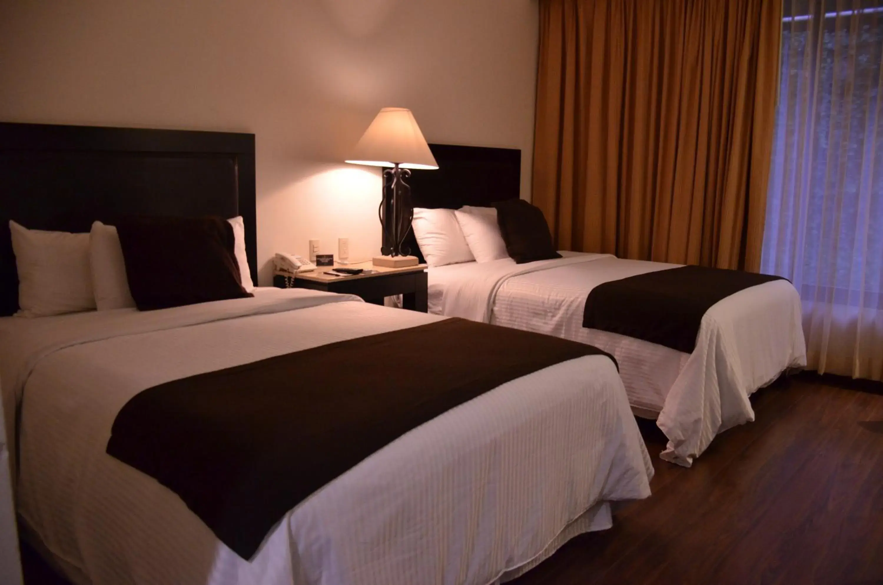 Bedroom, Bed in Hotel Gobernador