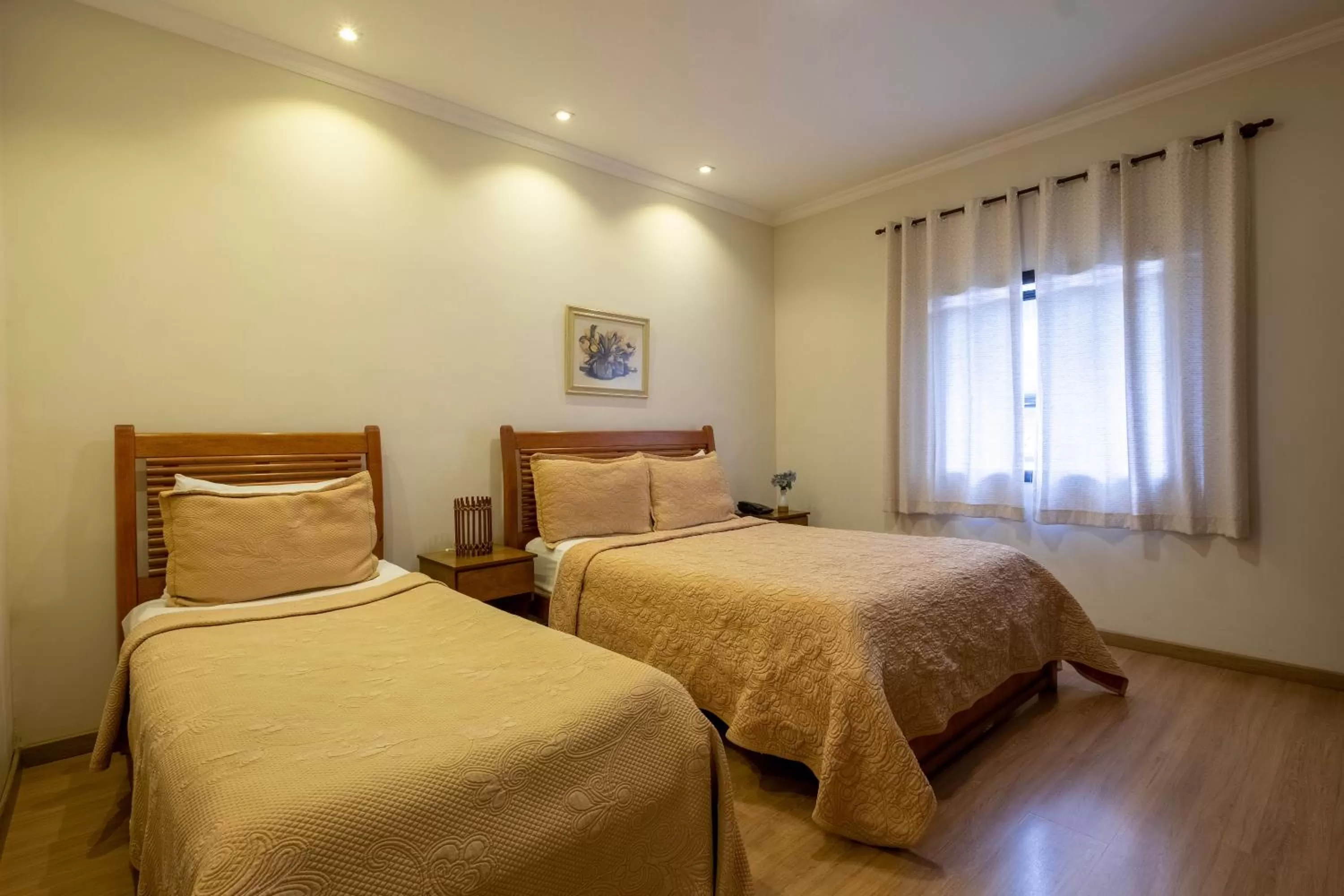 Bed in Hotel Mount Everest