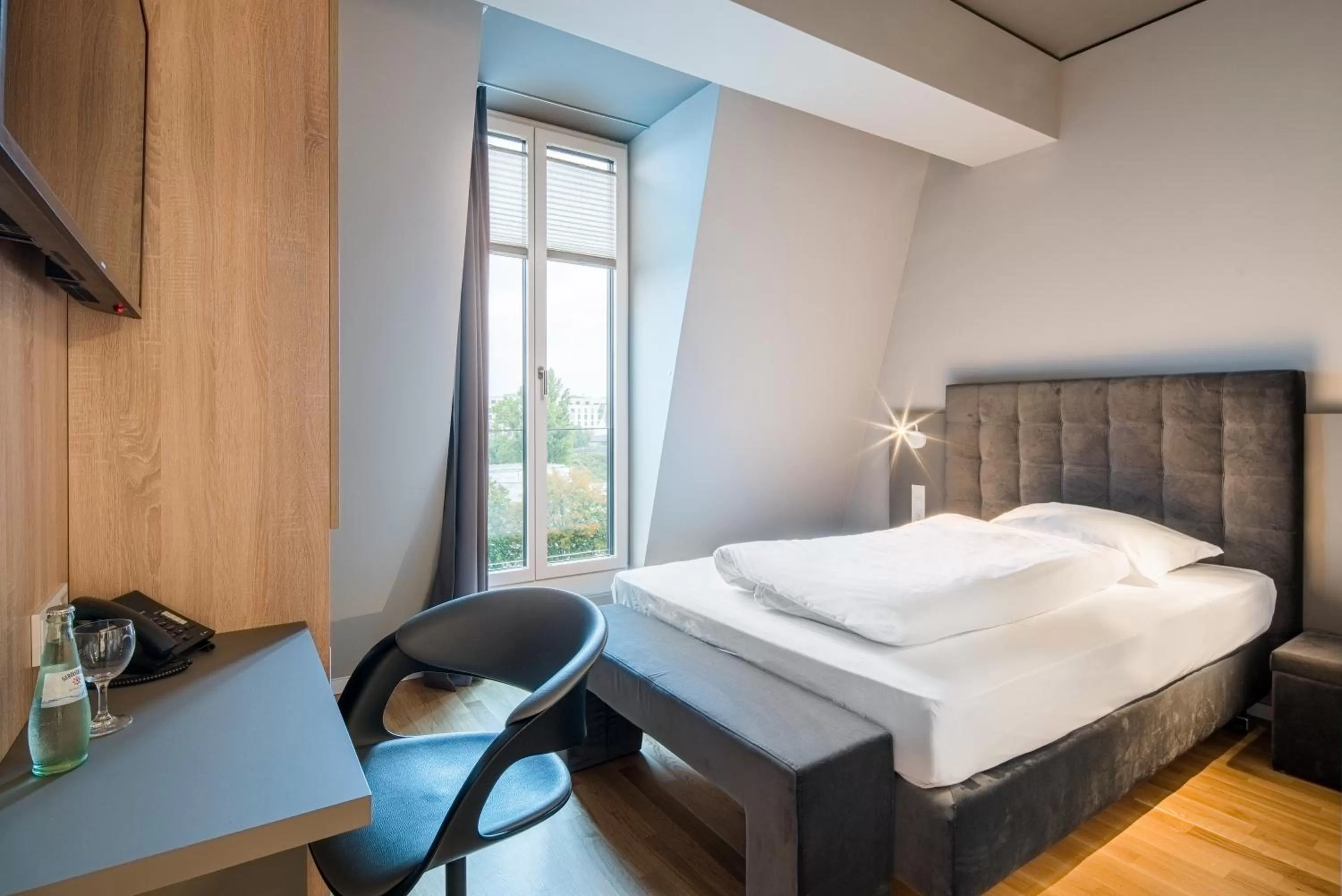 Bed in Hotel Cult Frankfurt City
