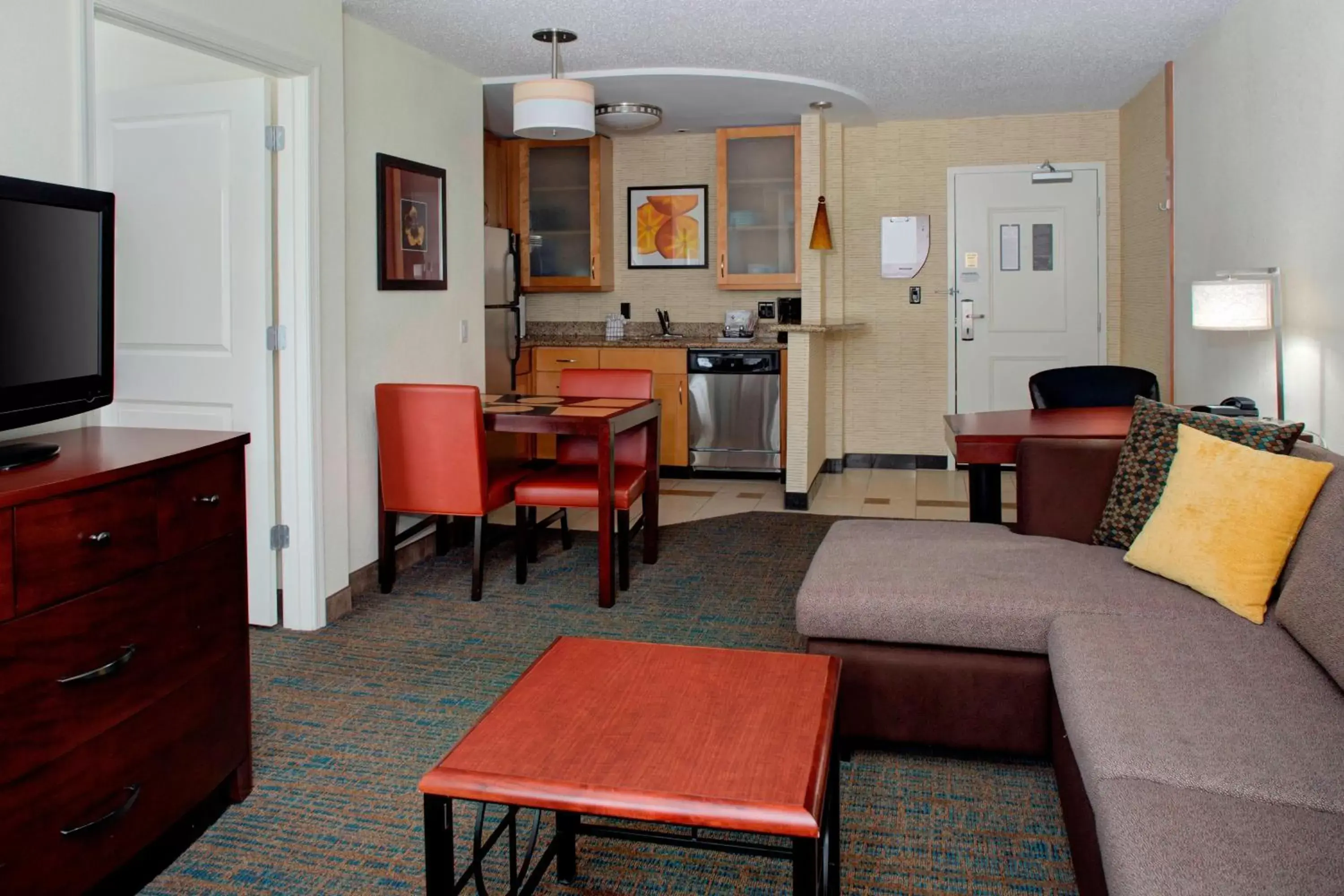 Living room, Seating Area in Residence Inn by Marriott Richmond Chester