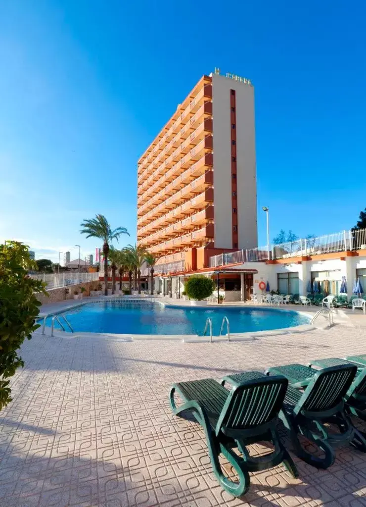 Swimming Pool in Hotel Cabana