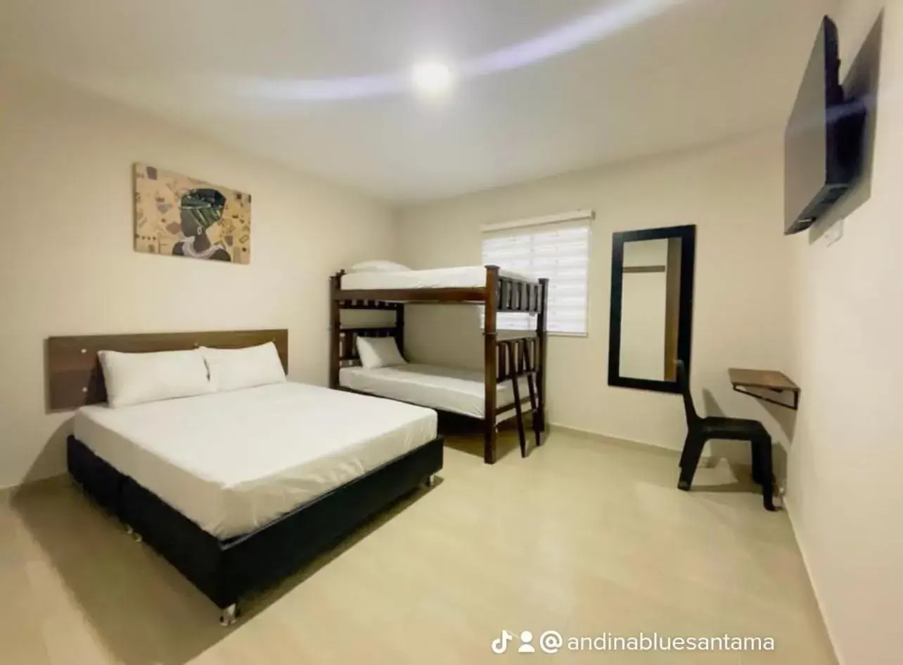 Quadruple Room in Hotel Andina Blue Santa Marta Quadruple Room in Hotel Andina Blue Santa Marta
