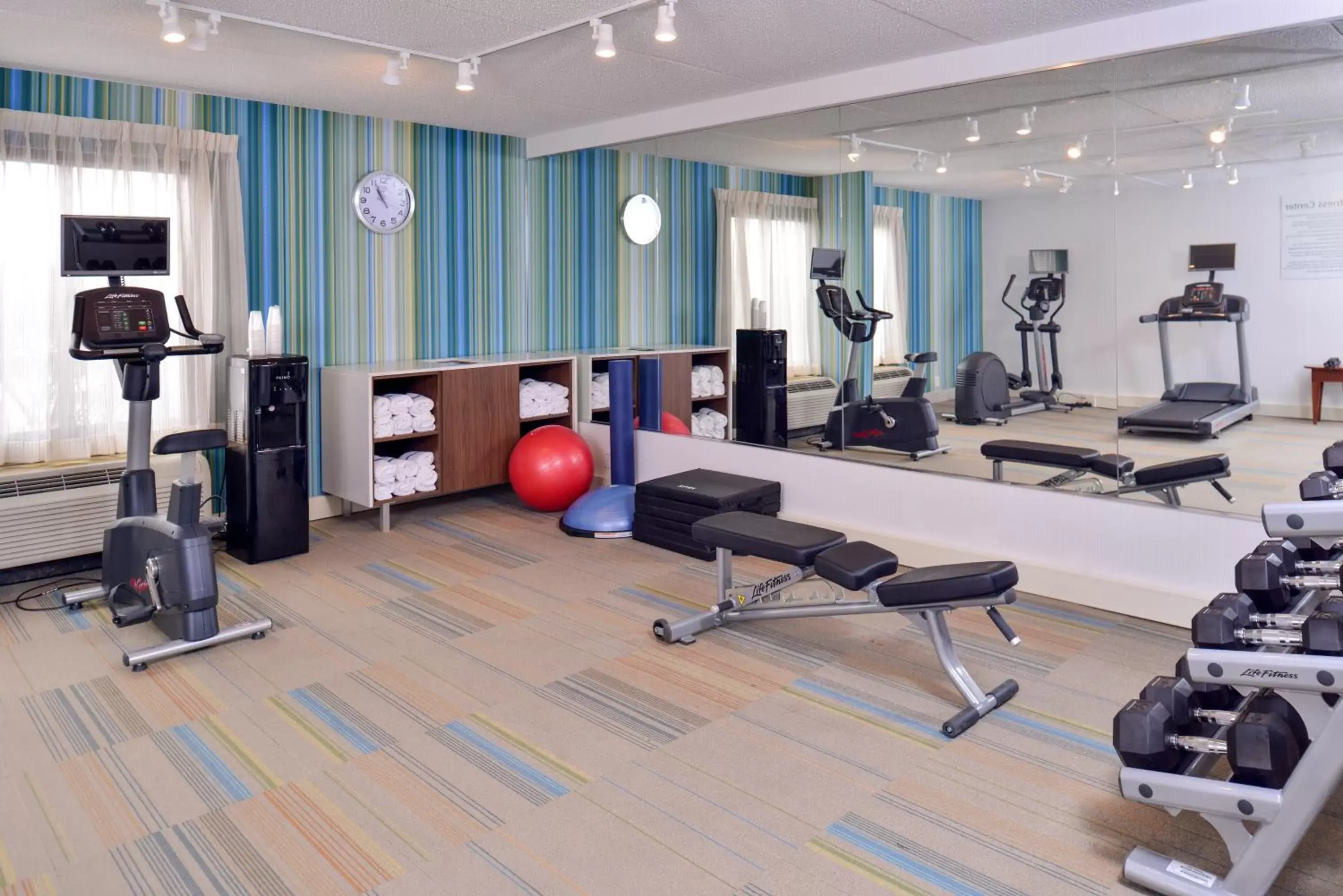 Fitness centre/facilities, Fitness Center/Facilities in Holiday Inn Express Rochester - University Area, an IHG Hotel