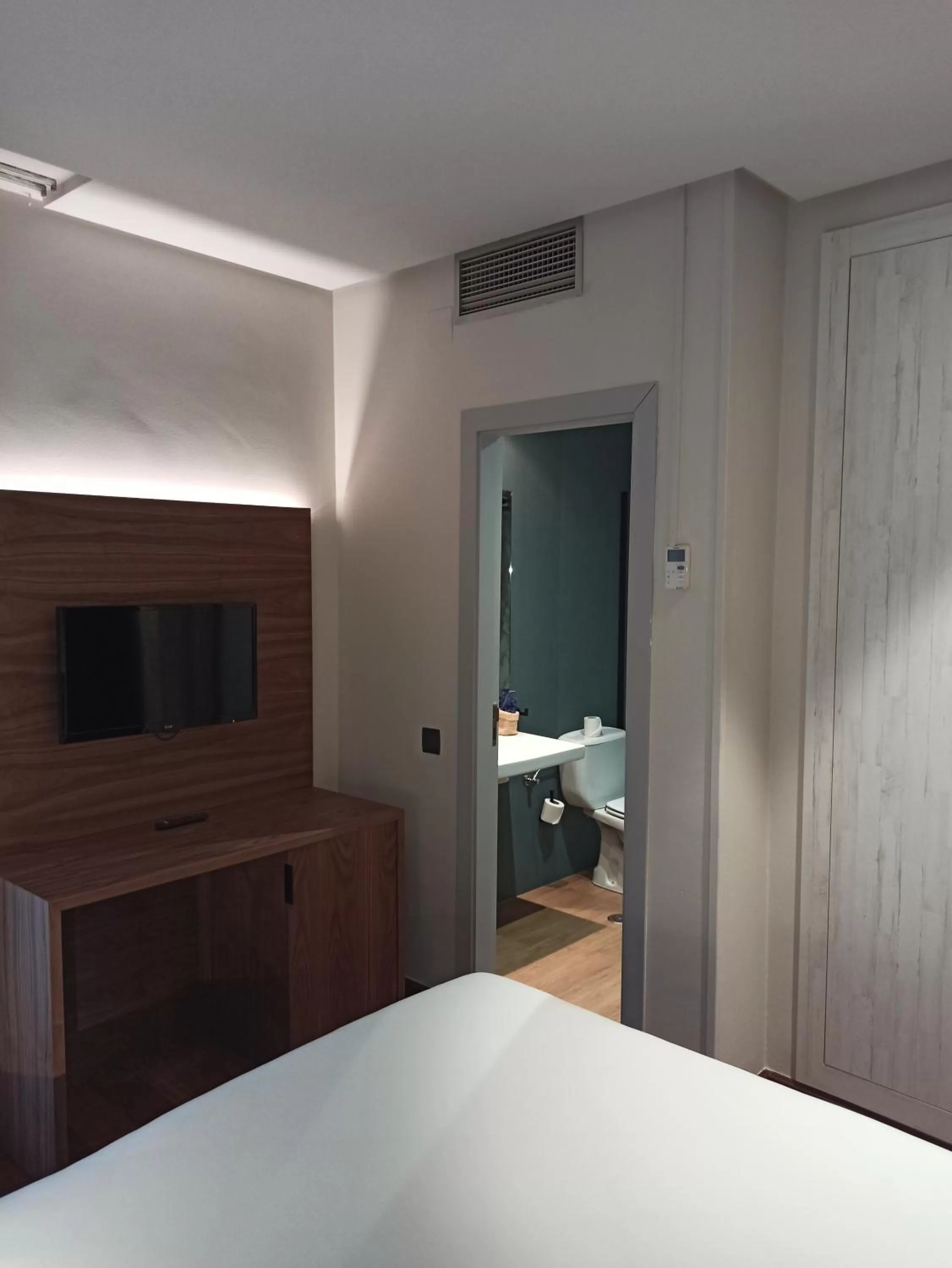 Bedroom, Bed in ARVA Spa París