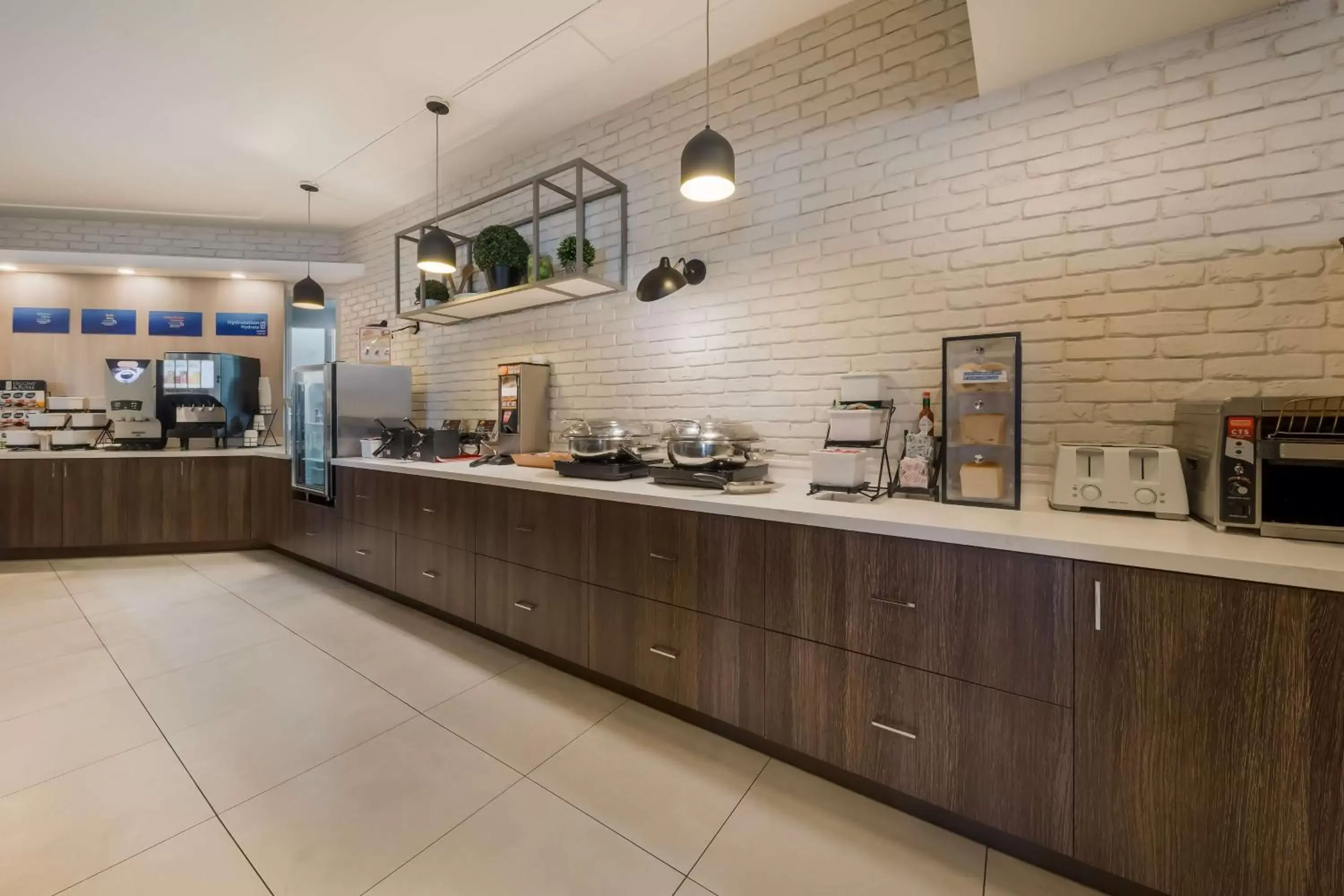 Breakfast in Best Western Belleville Breakfast in Best Western Belleville