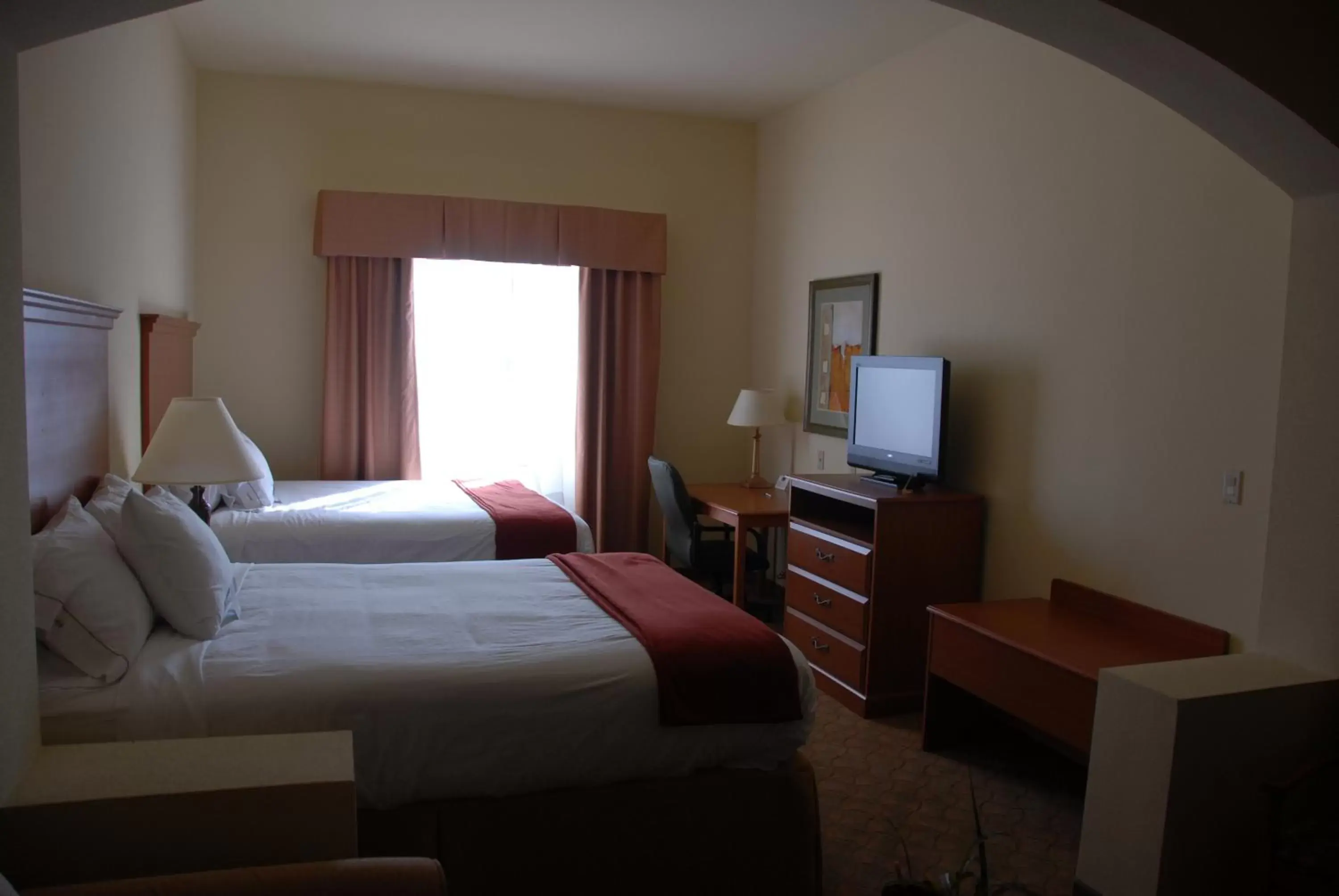 Photo of the whole room, Bed in Holiday Inn Express Hotel & Suites Zapata, an IHG Hotel