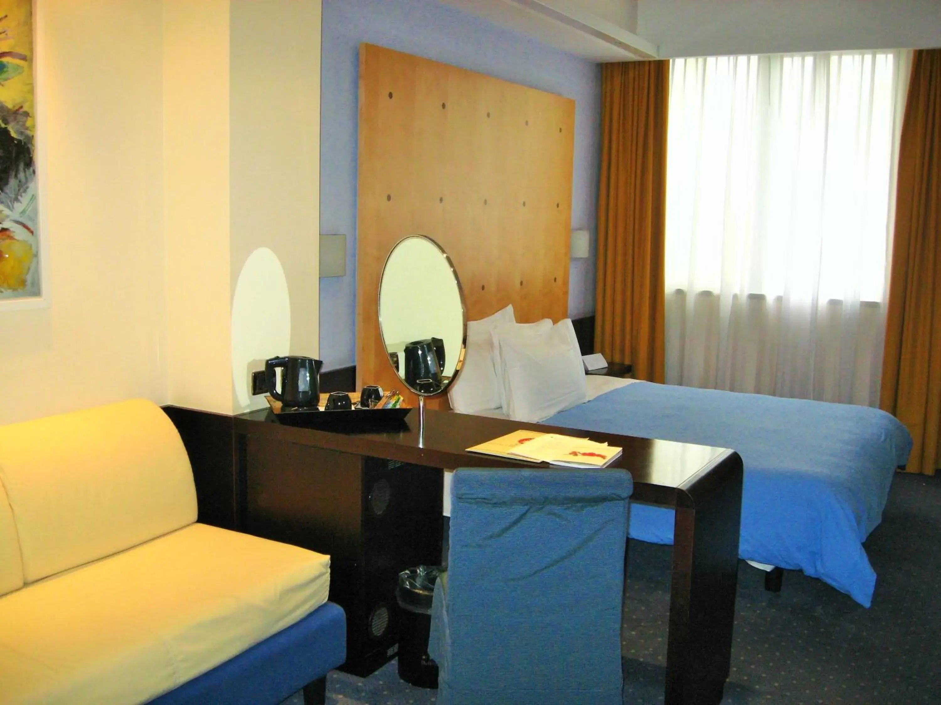 Bed, Seating Area in Hotel IMPERATORI