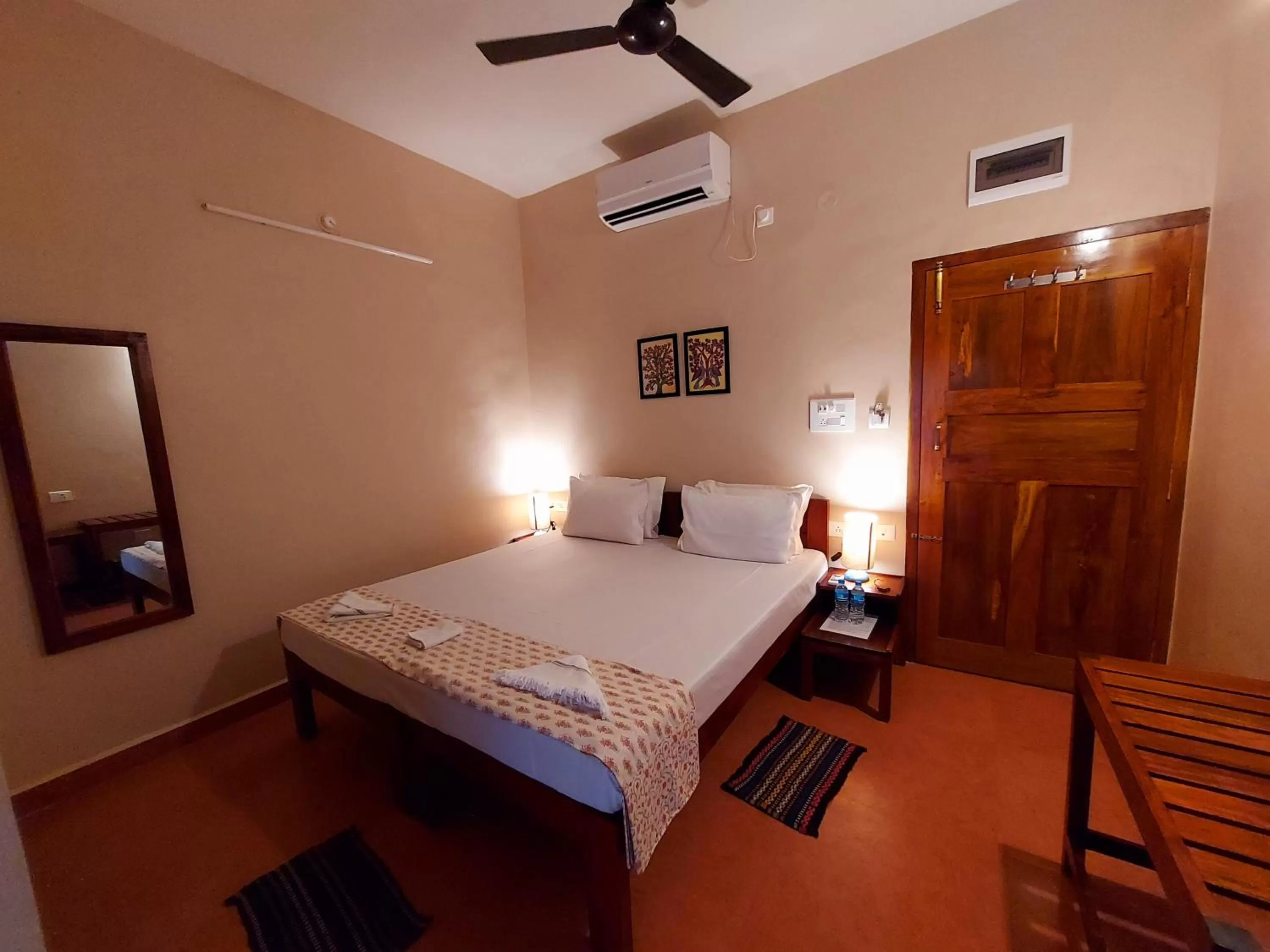 Bed in OmBodhi Retreat