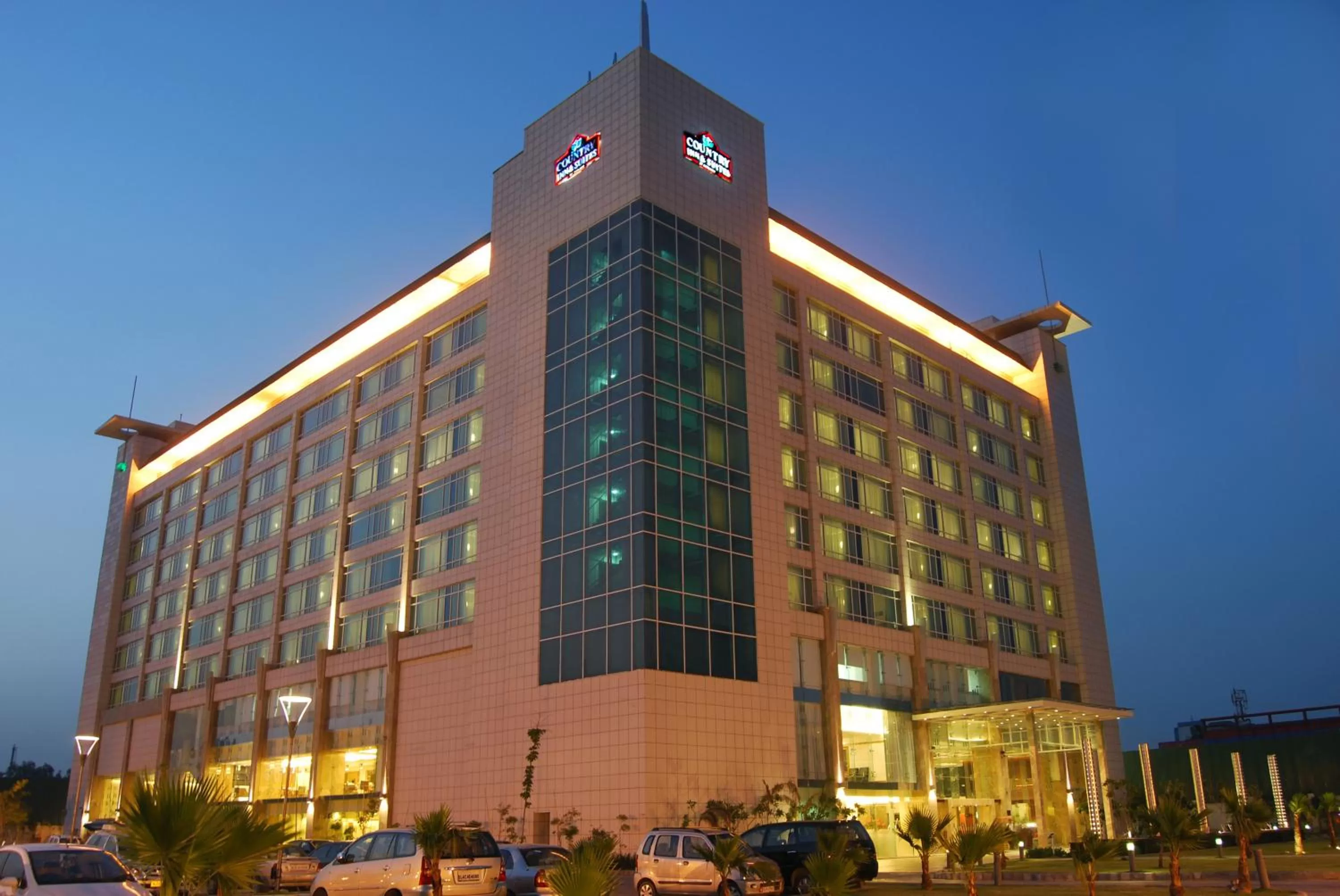 Facade/entrance in Country Inn & Suites By Radisson, Sahibabad