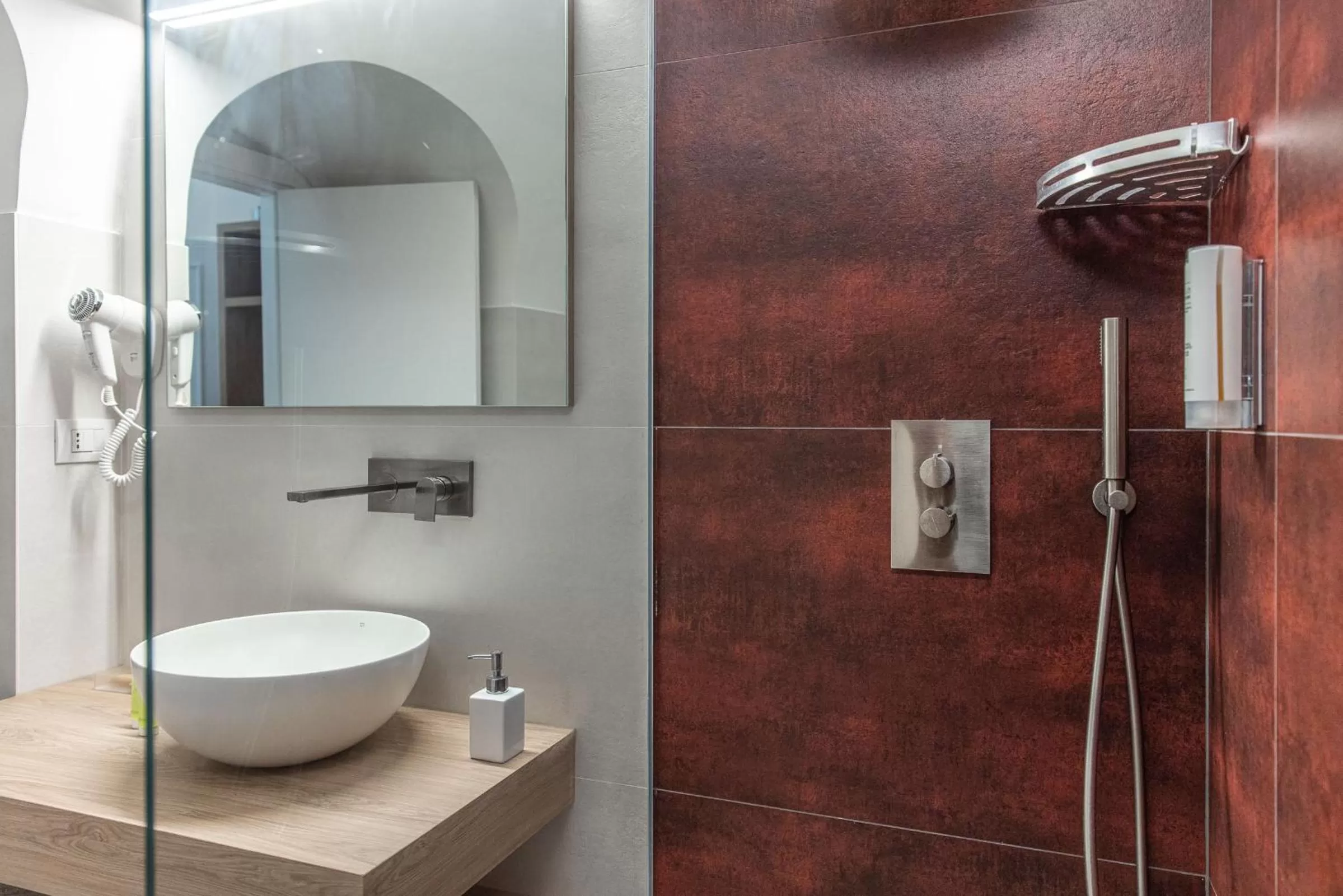 Shower, Bathroom in Dimora dei Celestini