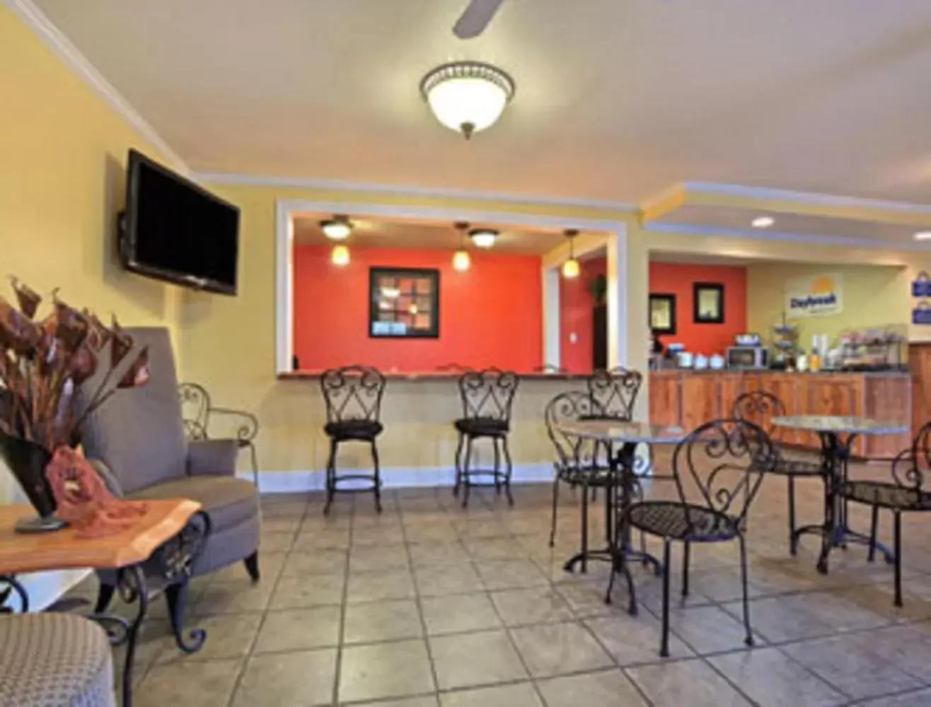 Restaurant/Places to Eat in Days Inn by Wyndham Natchitoches