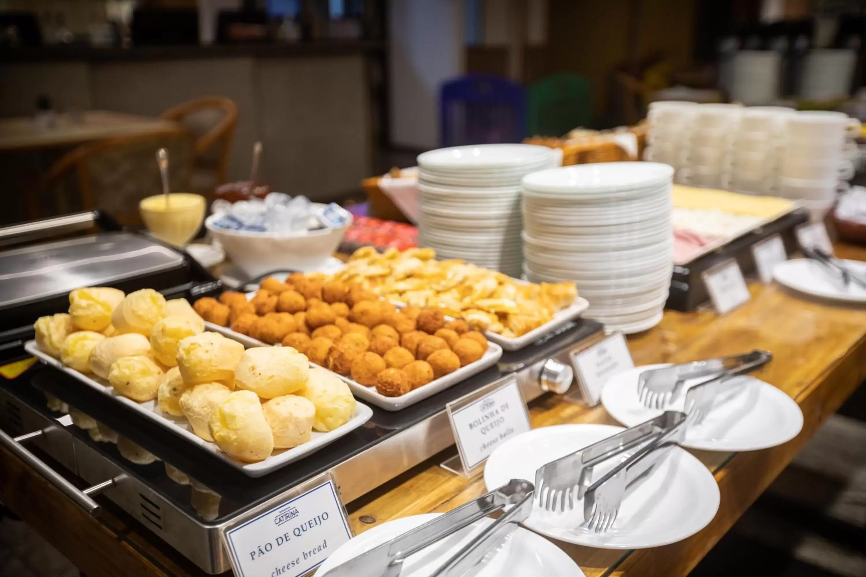 Buffet breakfast in Abbeville Hotel Torre I - Torre II