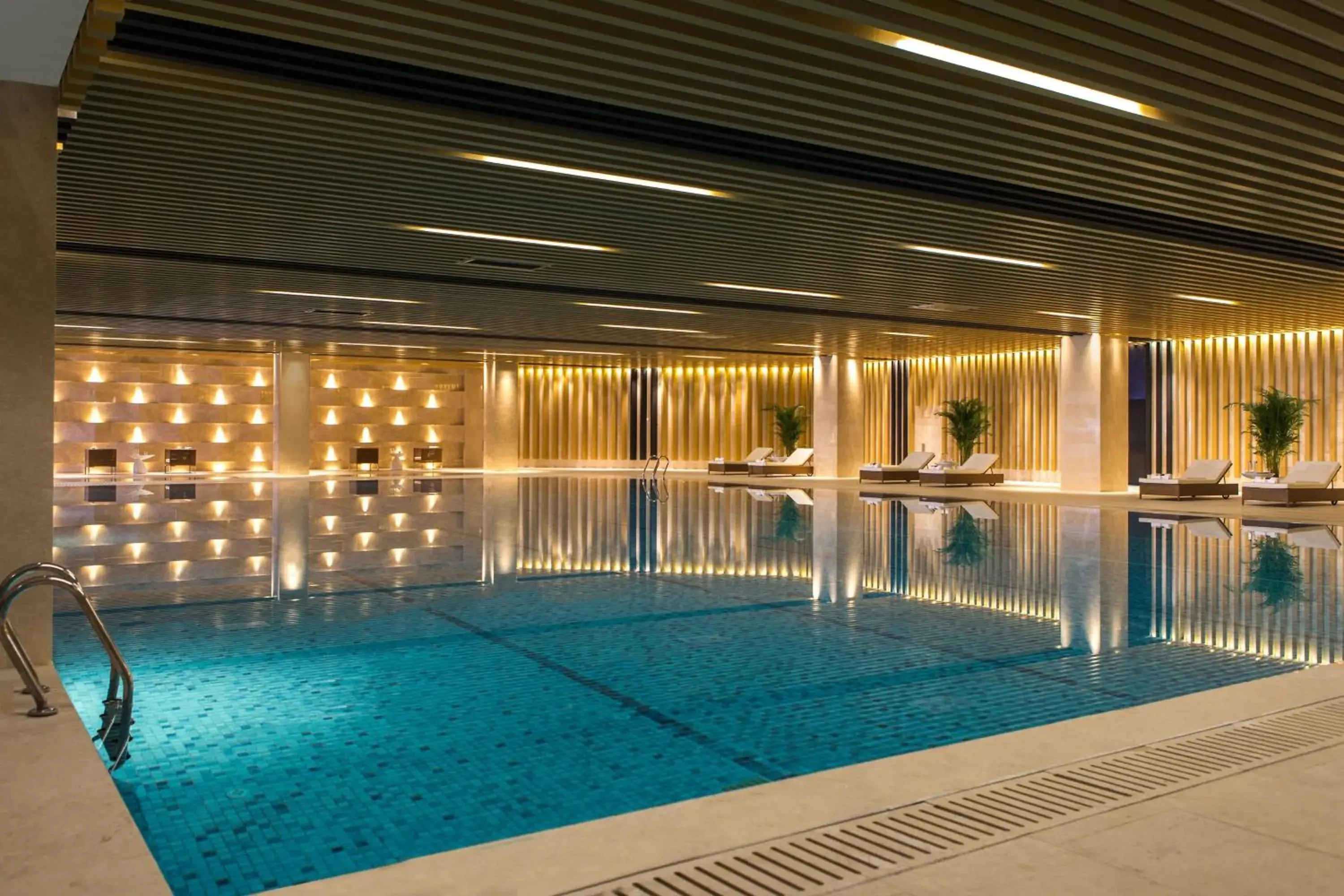 Swimming Pool in Renaissance Nanjing Olympic Centre Hotel