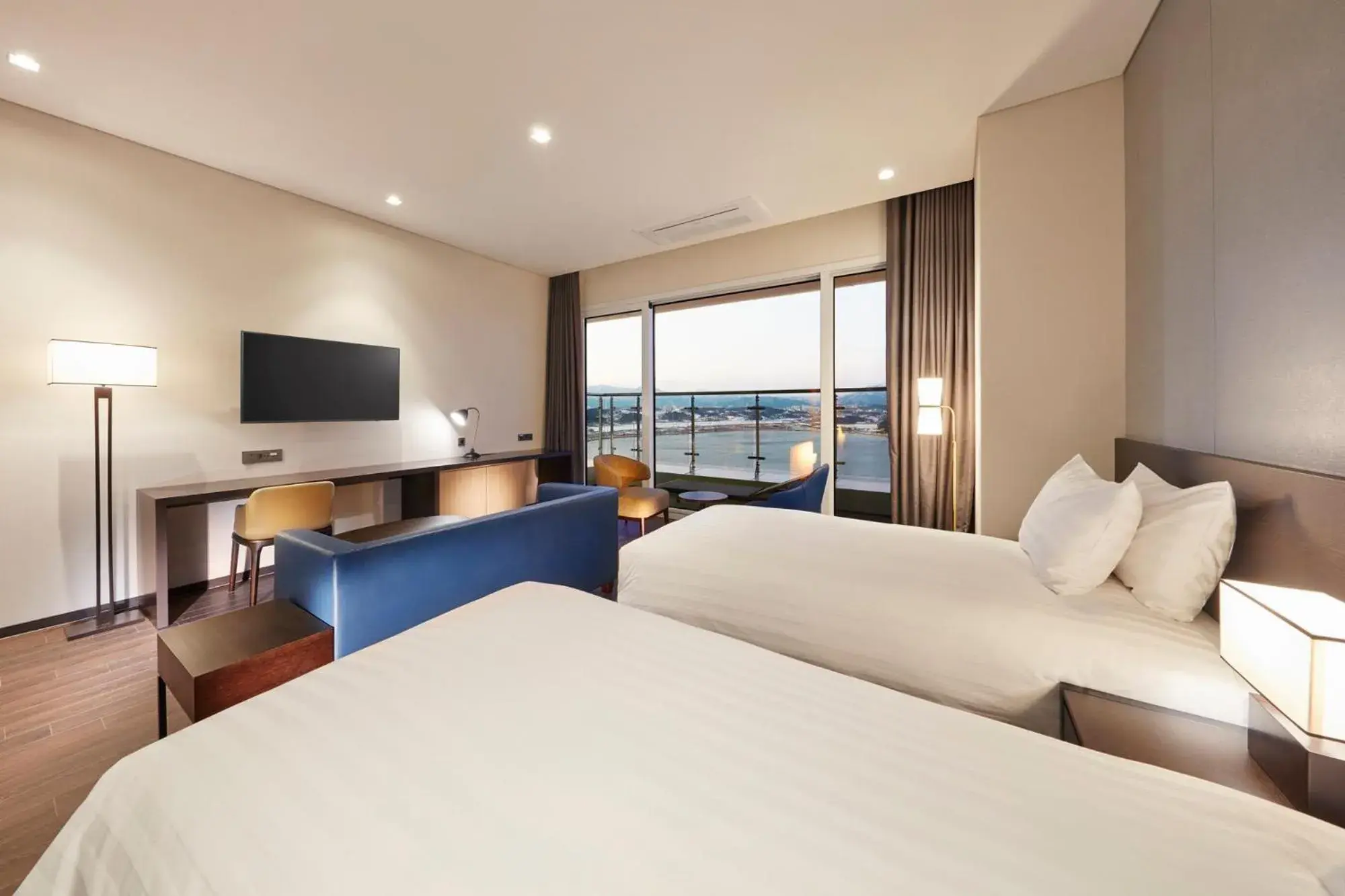 Ambassador Suite with Lake View - Free Sauna for 2 people, Jacuzzi not available in Golden Tulip Skybay Gyeongpo Hotel Ambassador Suite with Lake View - Free Sauna for 2 people, Jacuzzi not available in Golden Tulip Skybay Gyeongpo Hotel
