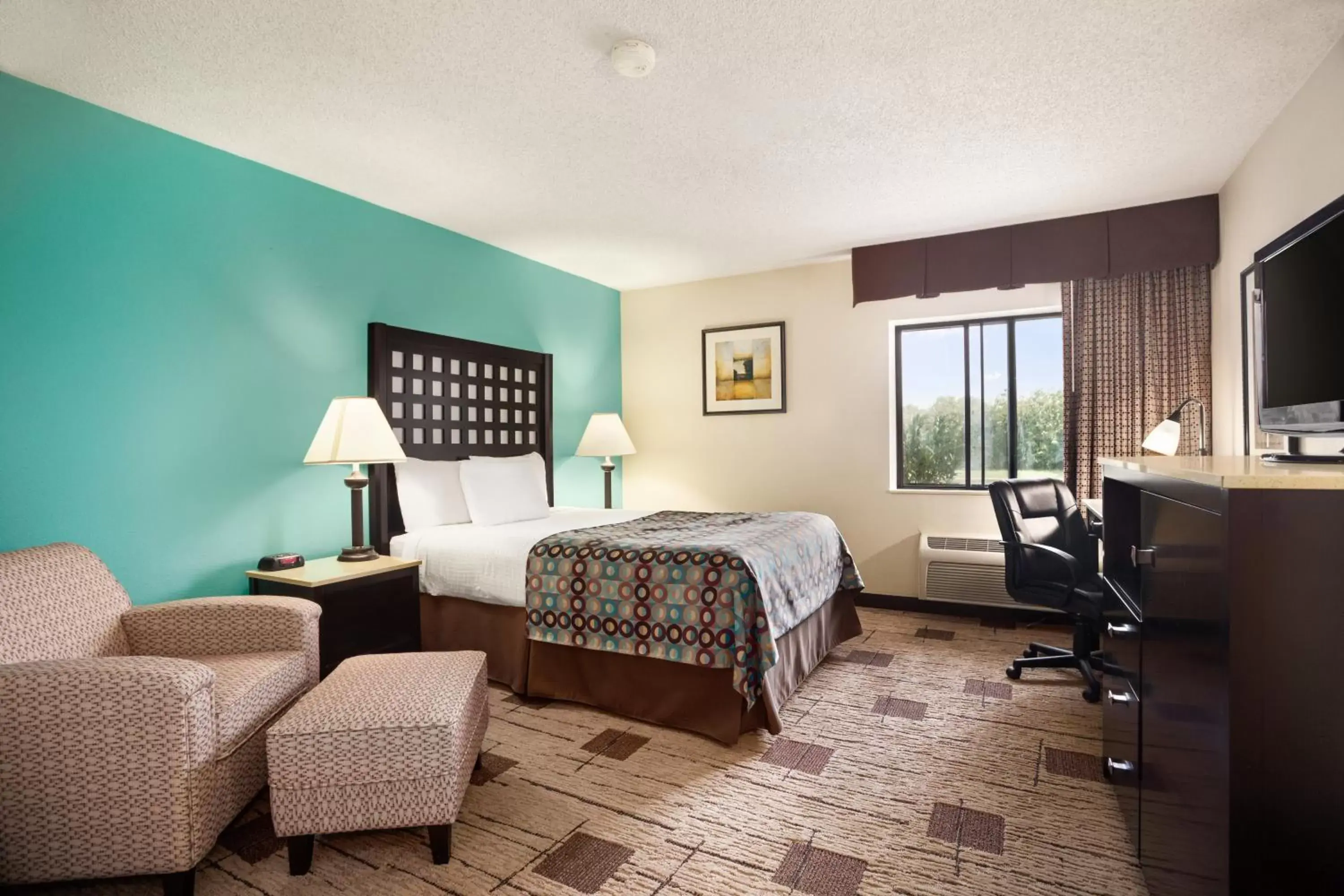 Day in Days Inn by Wyndham Fort Smith