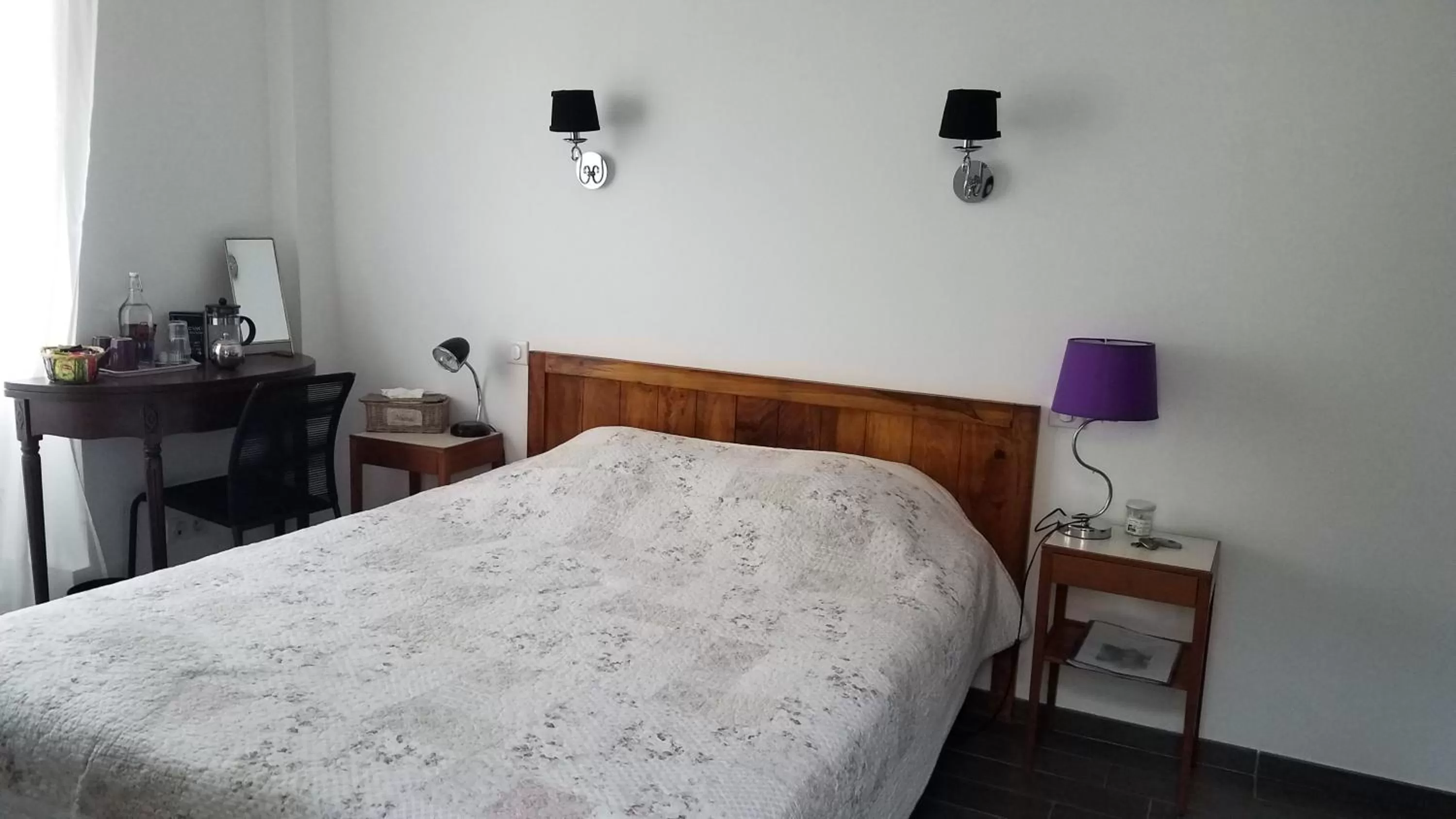 Bed in Château Besson