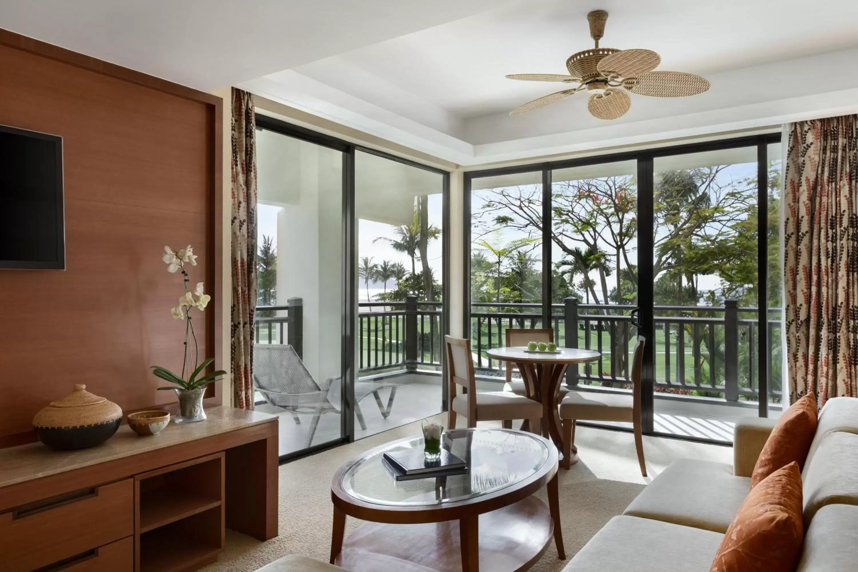 Living room in Shangri-La Rasa Ria, Kota Kinabalu