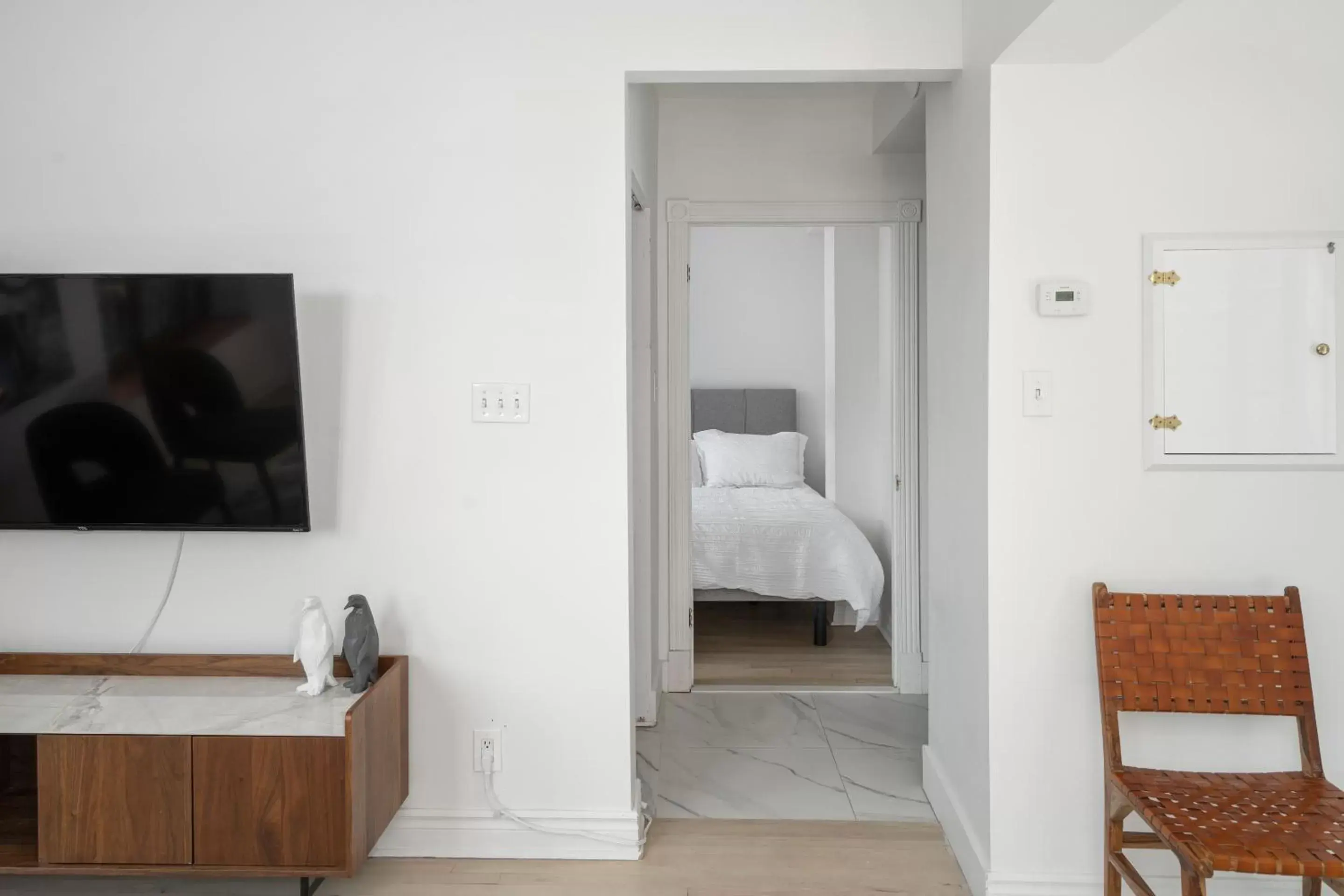 Bedroom, Bed in Le Nomade MTL