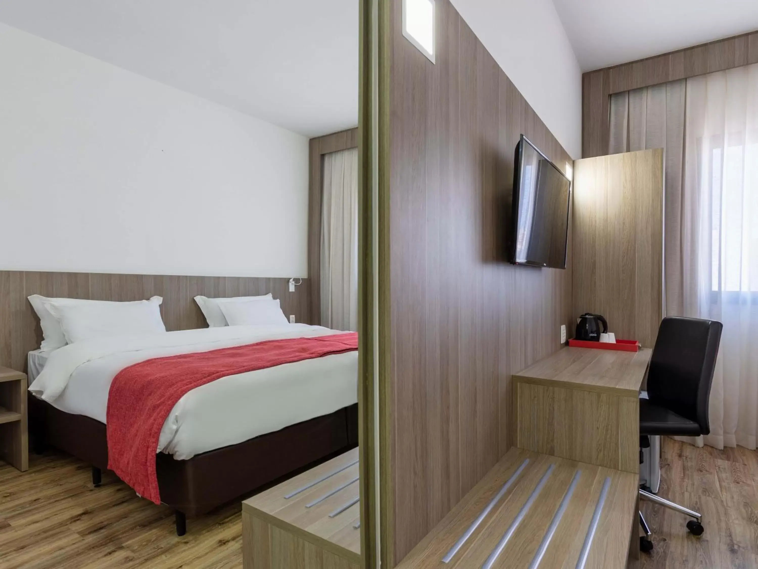 Standard King Room in Ramada Encore by Wyndham São Paulo Osasco Standard King Room in Ramada Encore by Wyndham São Paulo Osasco