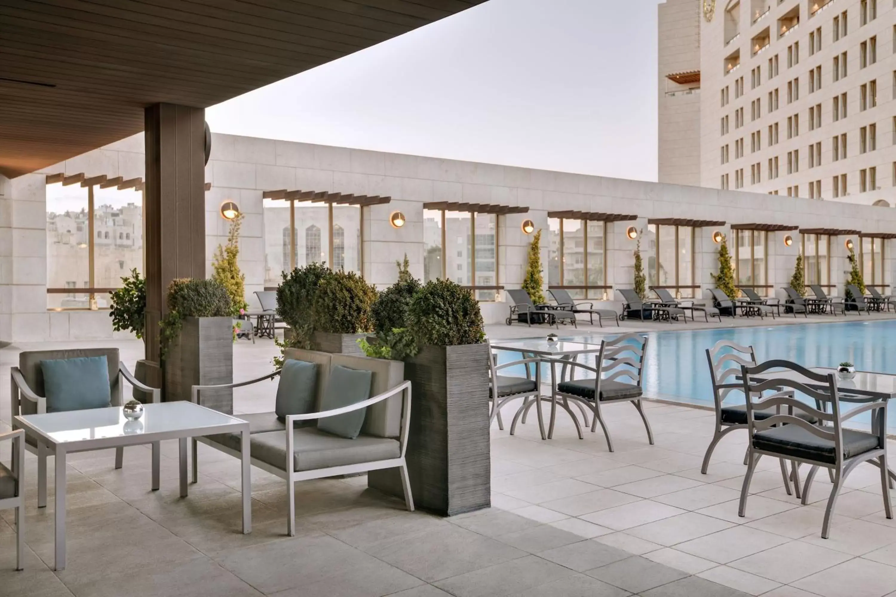 Swimming pool in Sheraton Amman Al Nabil Hotel