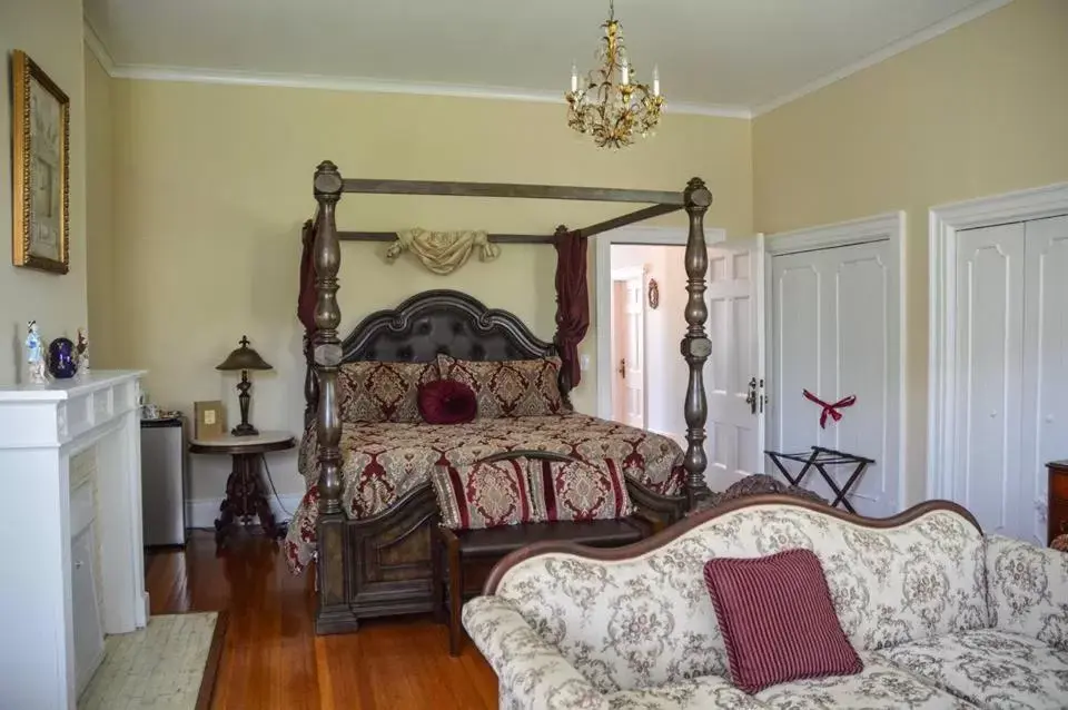 Bedroom, Bed in 1912 Bed and Breakfast Bedroom, Bed in 1912 Bed and Breakfast