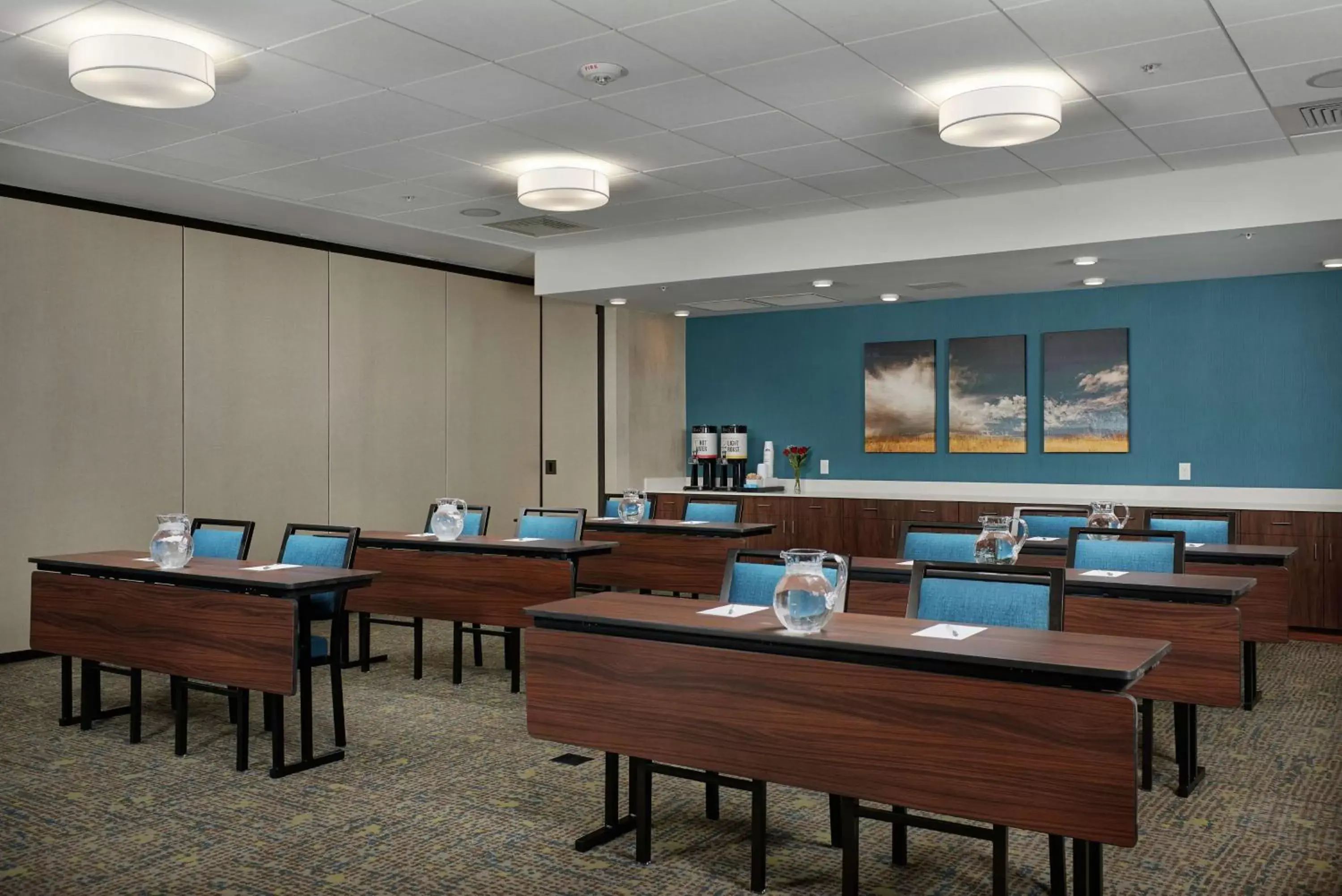 Meeting/conference room in Hampton Inn Burley