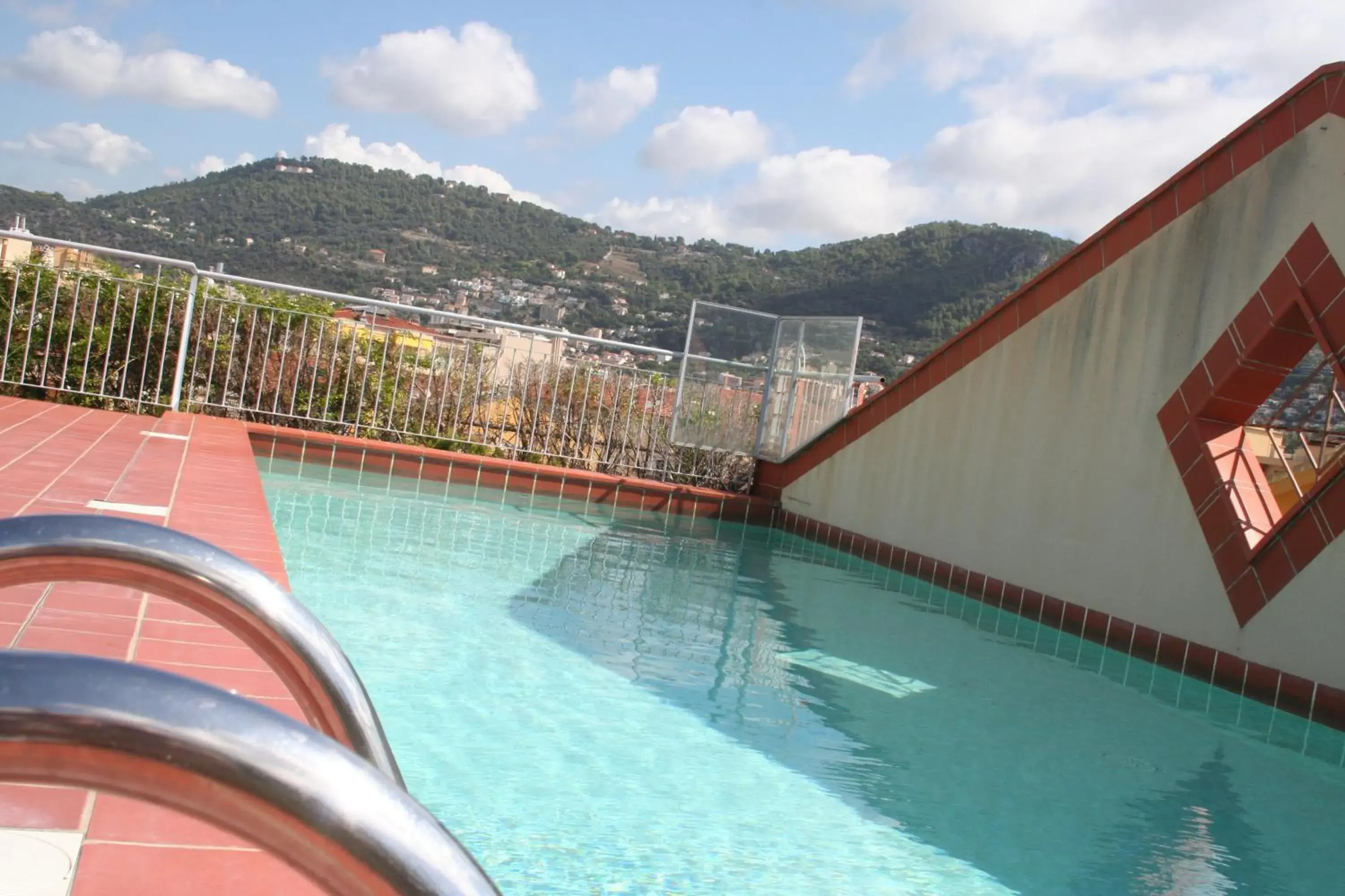 Property building, Swimming Pool in Aparthotel Adagio Access Nice Acropolis
