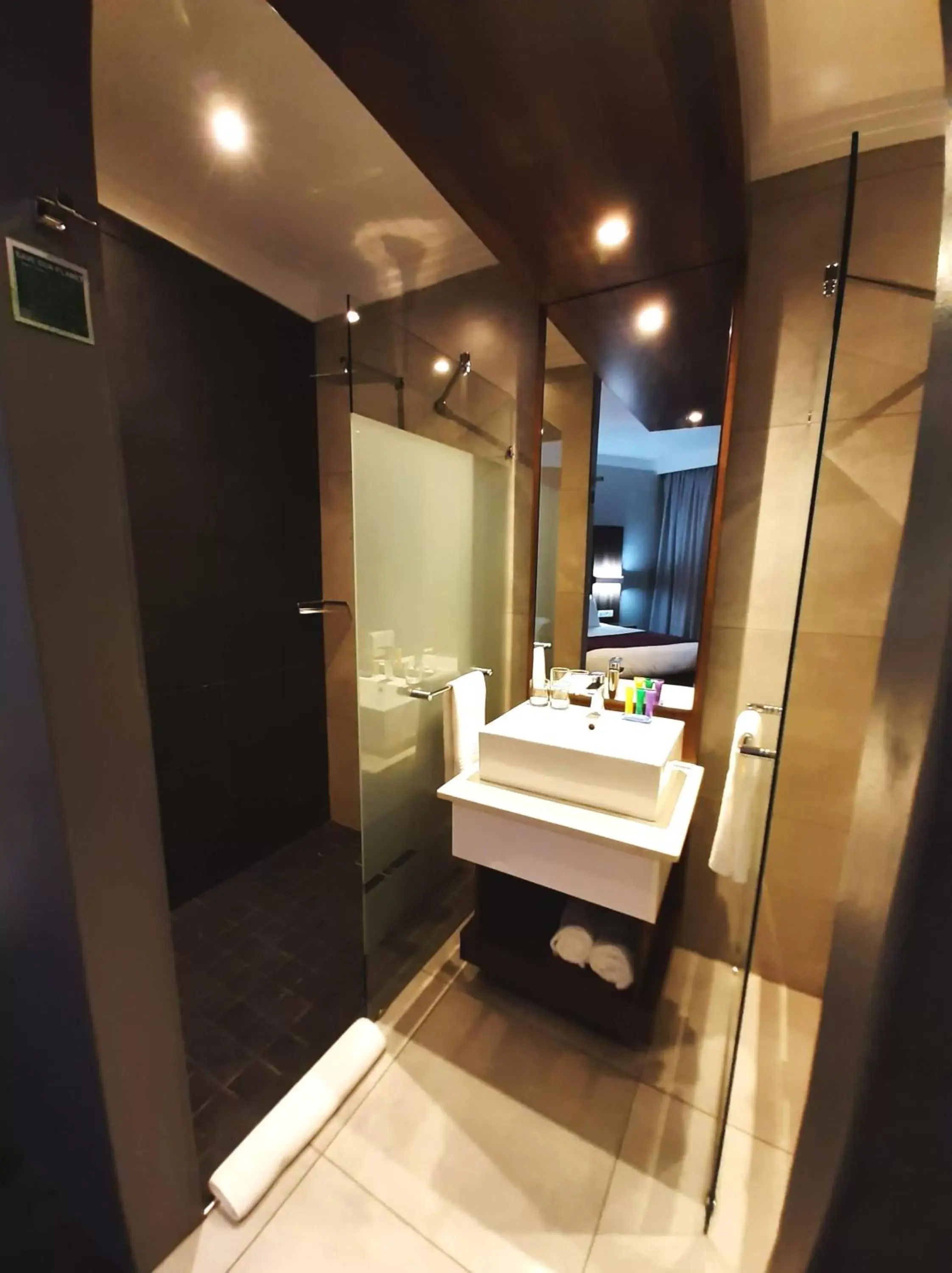 Bathroom in Palm Swift Luxury Accommodation