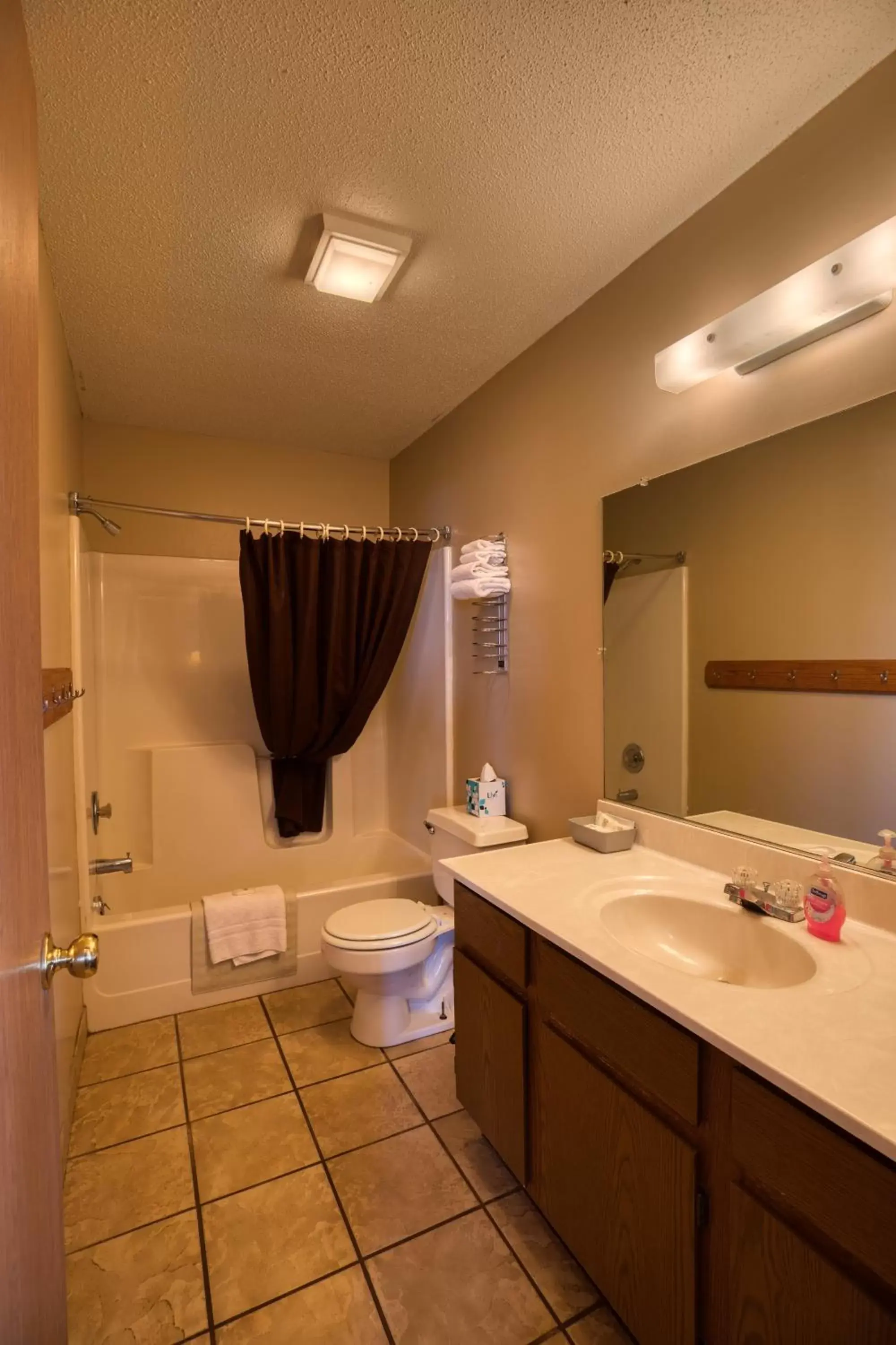 Bathroom in Lewis & Clark Resort