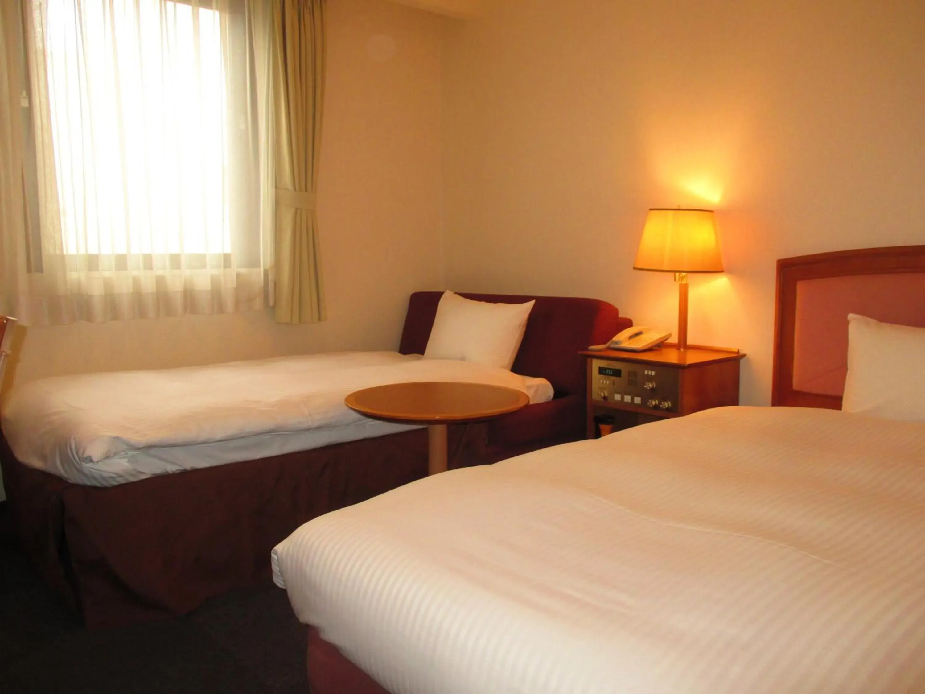 Photo of the whole room, Bed in Hotel Green Selec