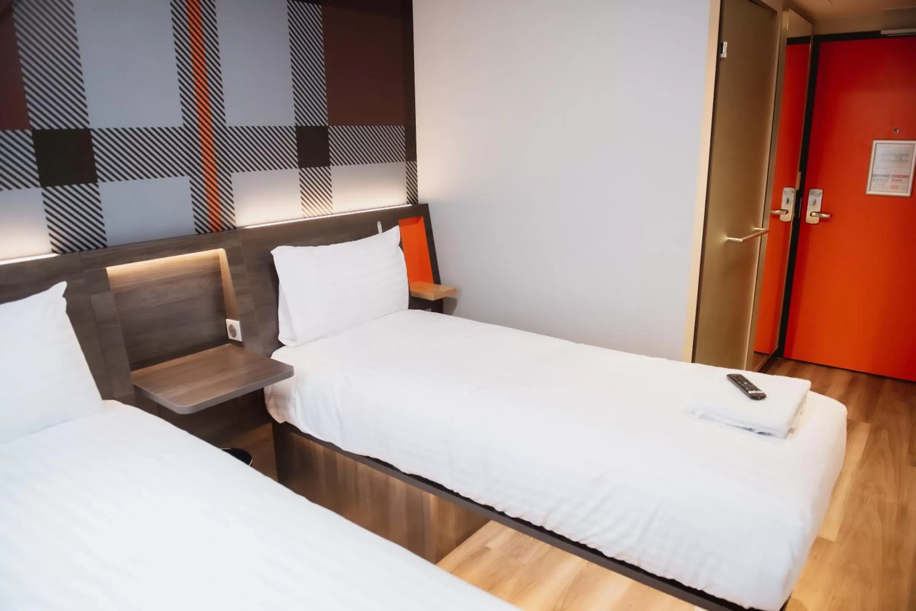 Bed in easyHotel Paris Nord Aubervilliers