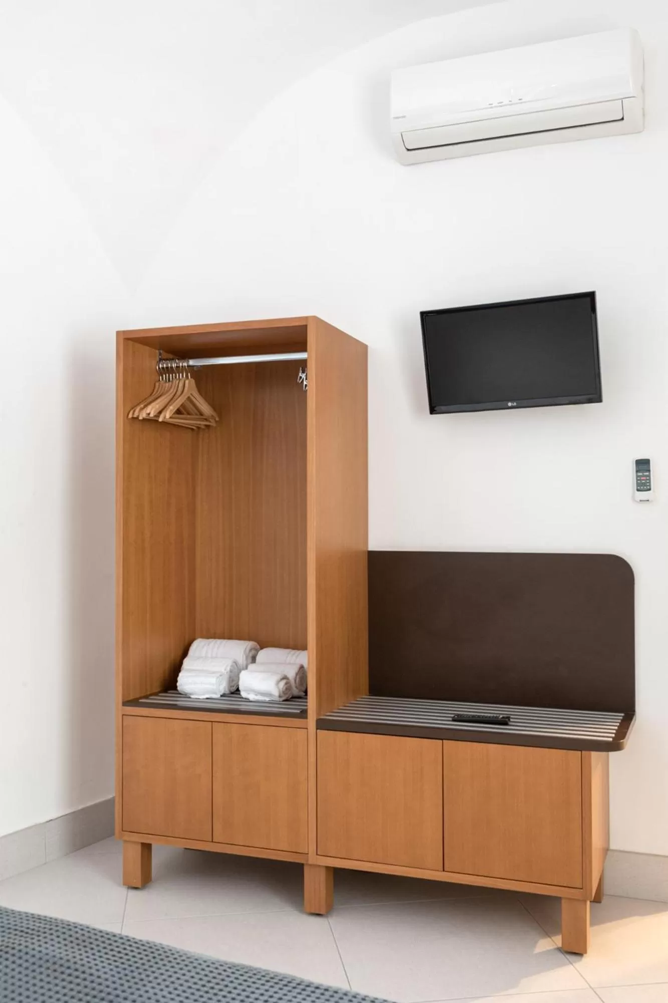 TV and multimedia in Petrucci Garden B&B