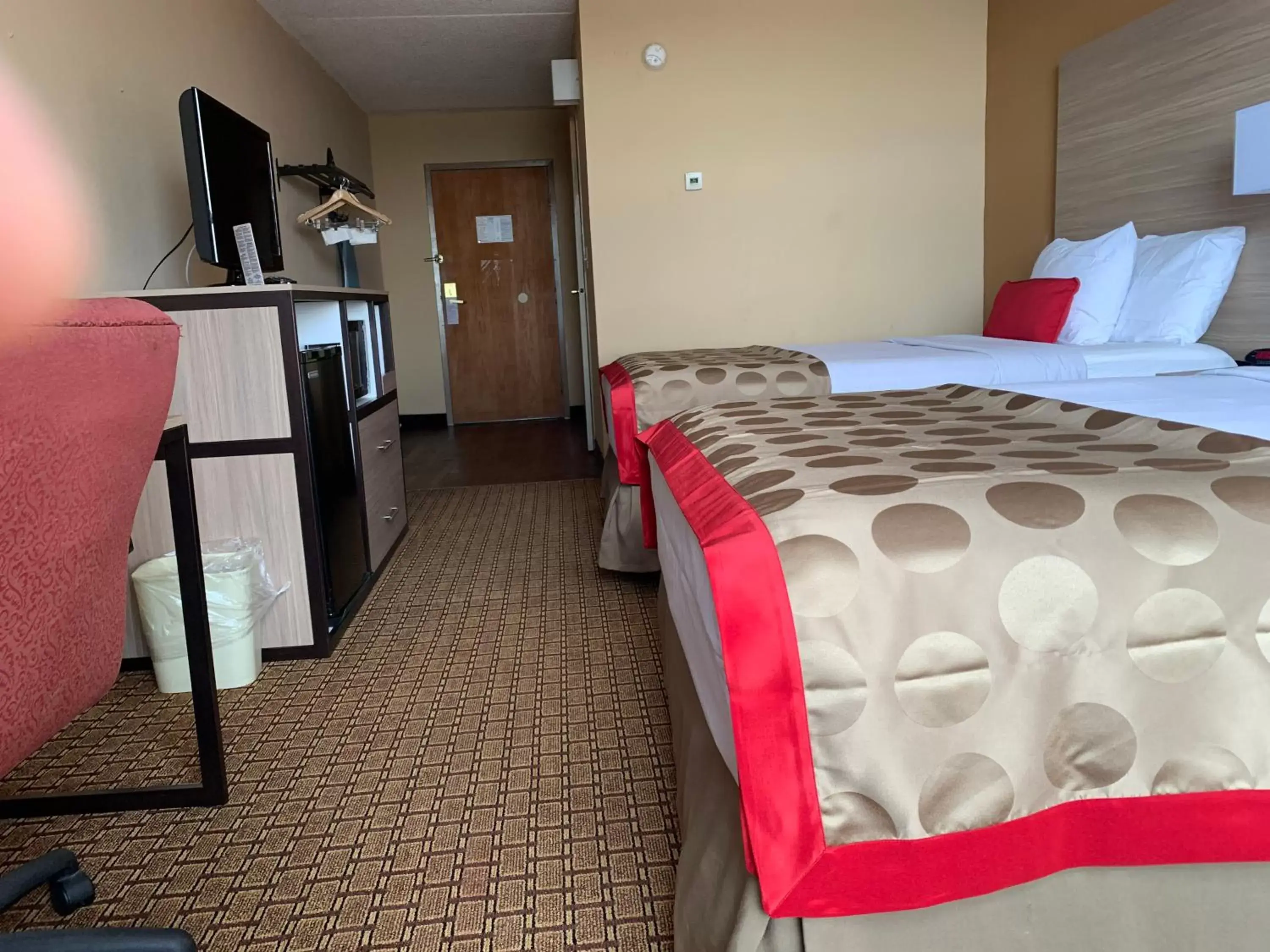 Bed in Ramada by Wyndham West Atlantic City