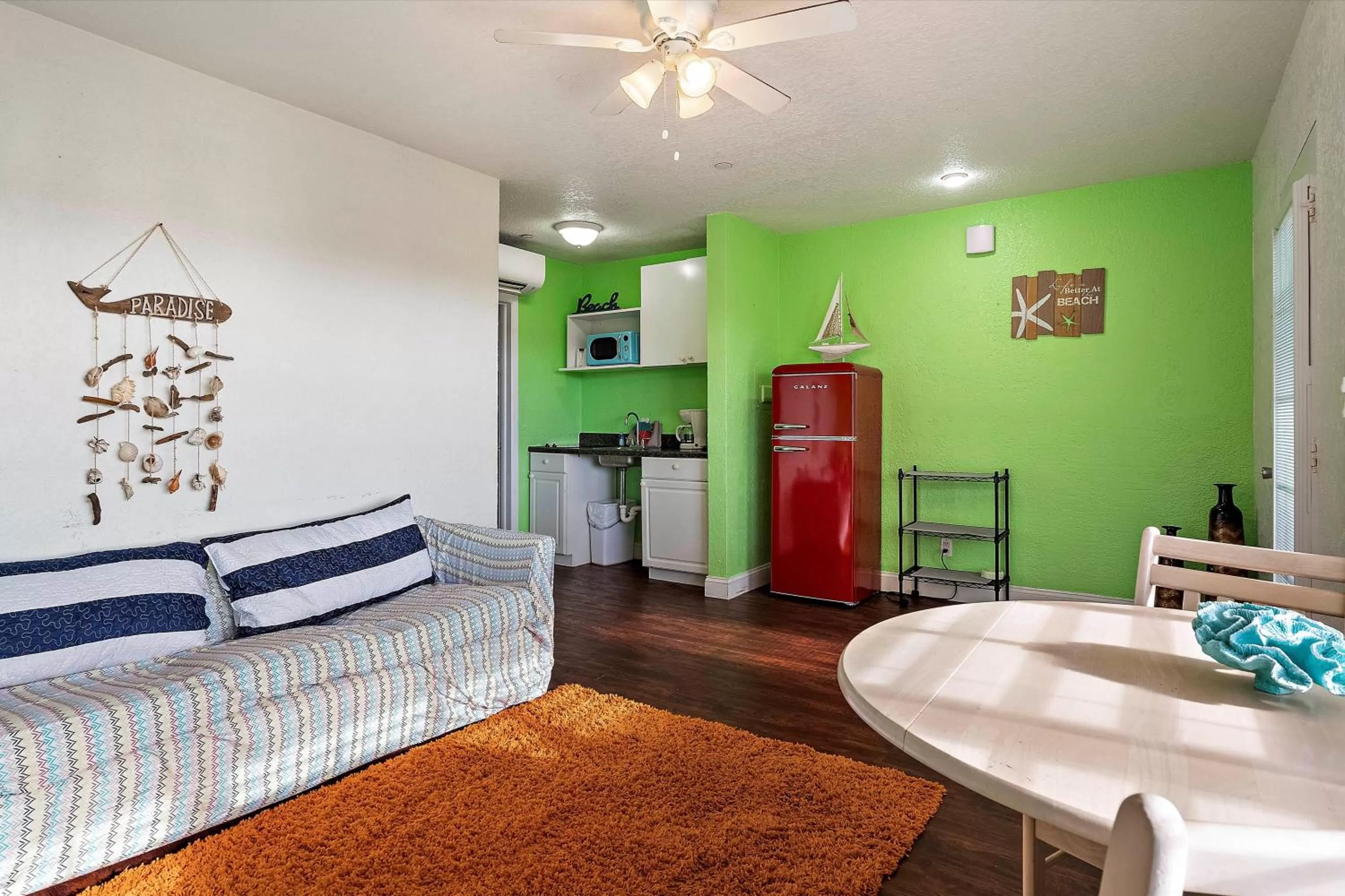 One Bedroom Apartment in Blind Pass Resort Motel