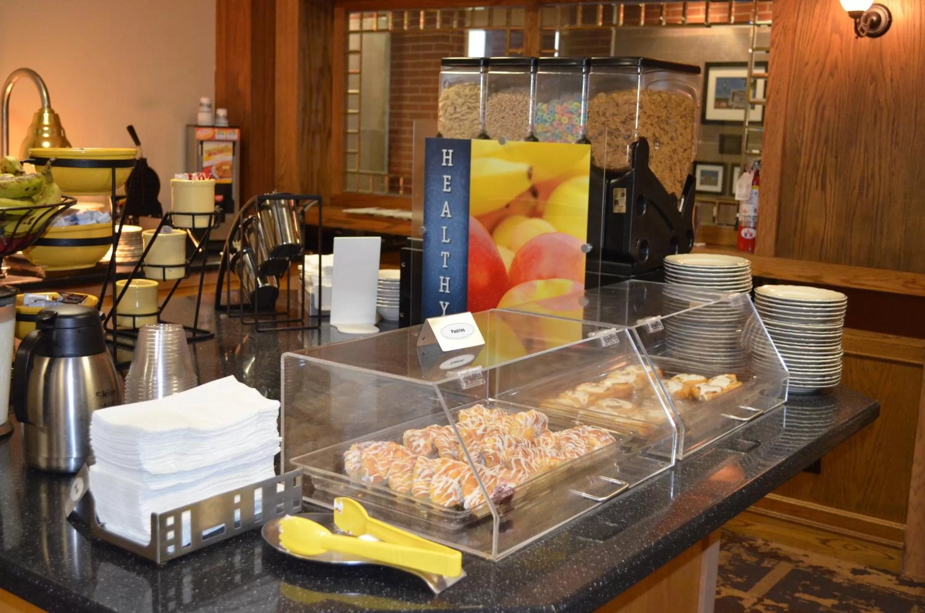 Buffet breakfast in Best Western Starlite Village