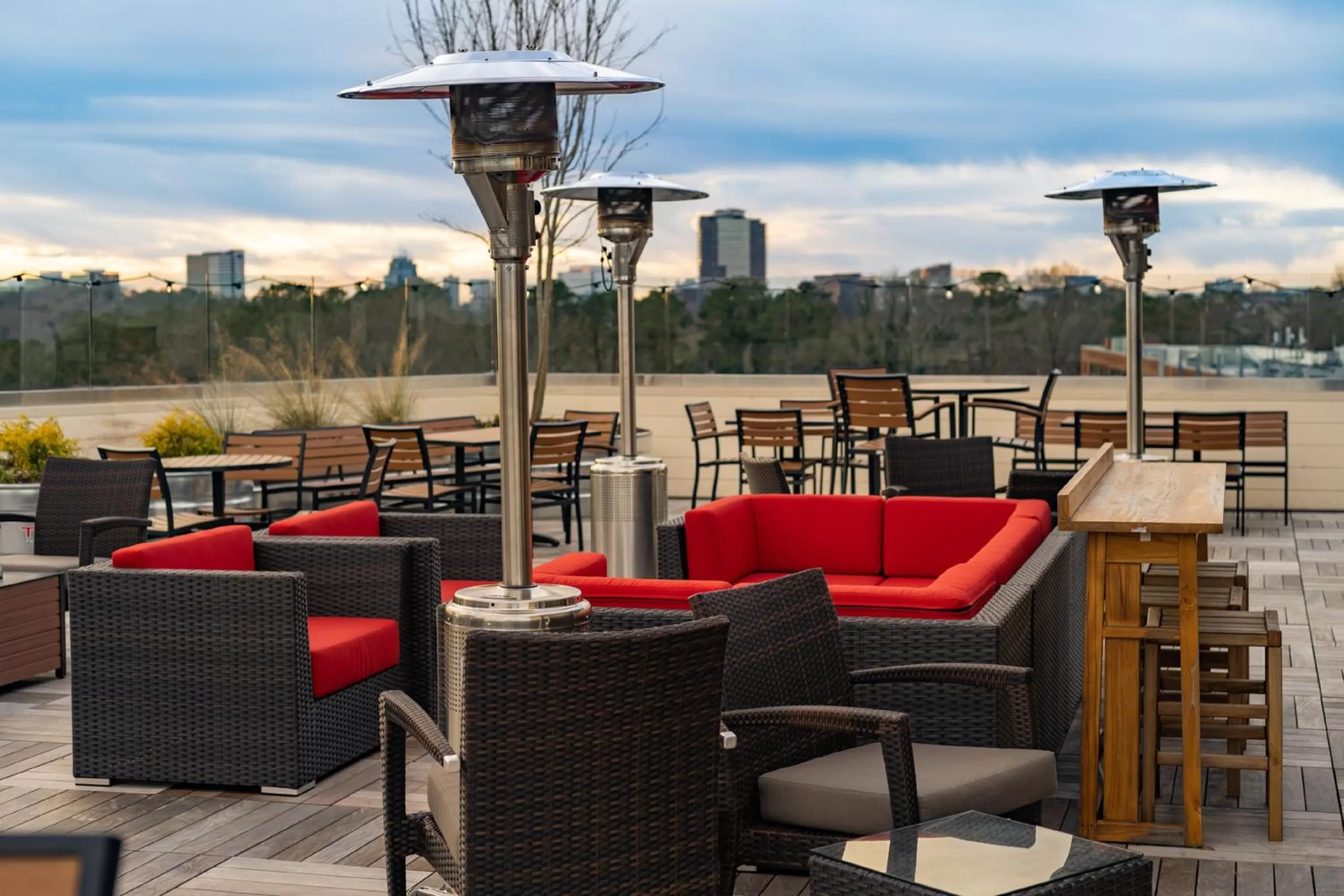 Restaurant/places to eat in Holiday Inn & Suites Atlanta Perimeter Dunwoody, an IHG Hotel
