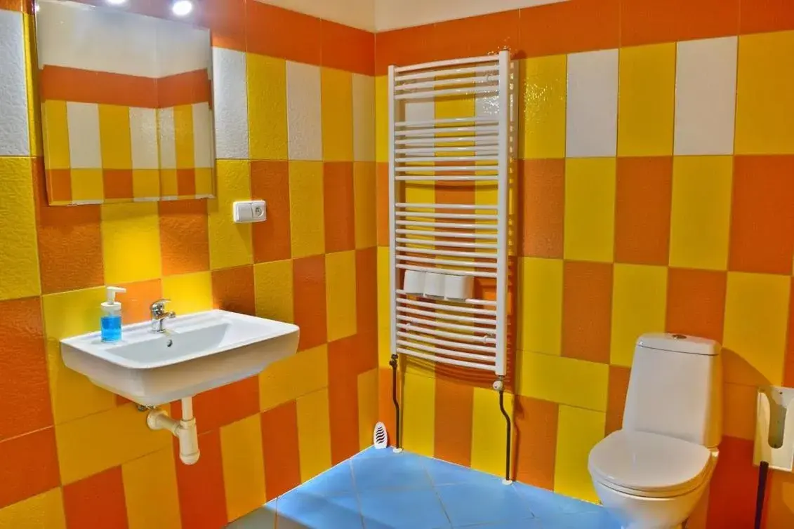 Bathroom in Hostel Downtown