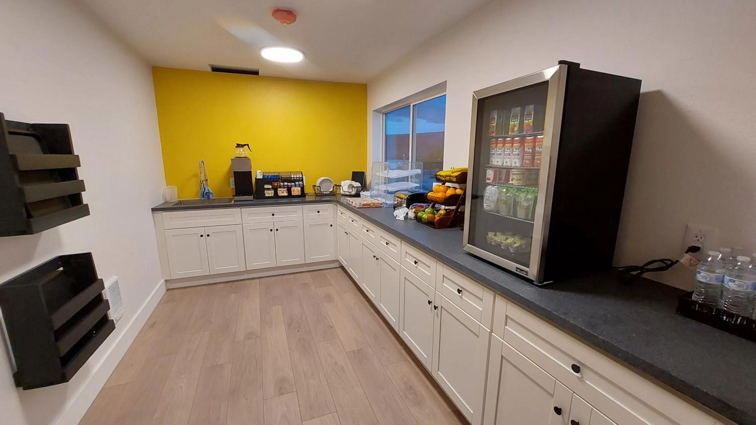 Coffee/tea facilities in Balanced Rock Inn