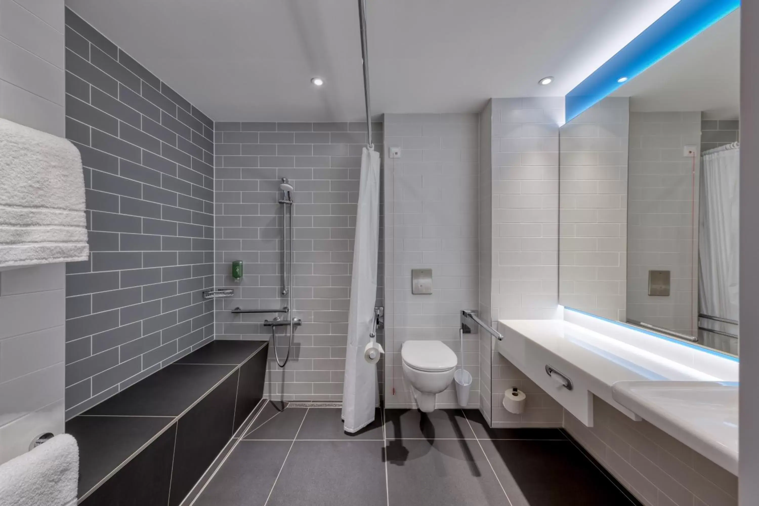 Bathroom in Holiday Inn Express - Goettingen, an IHG Hotel