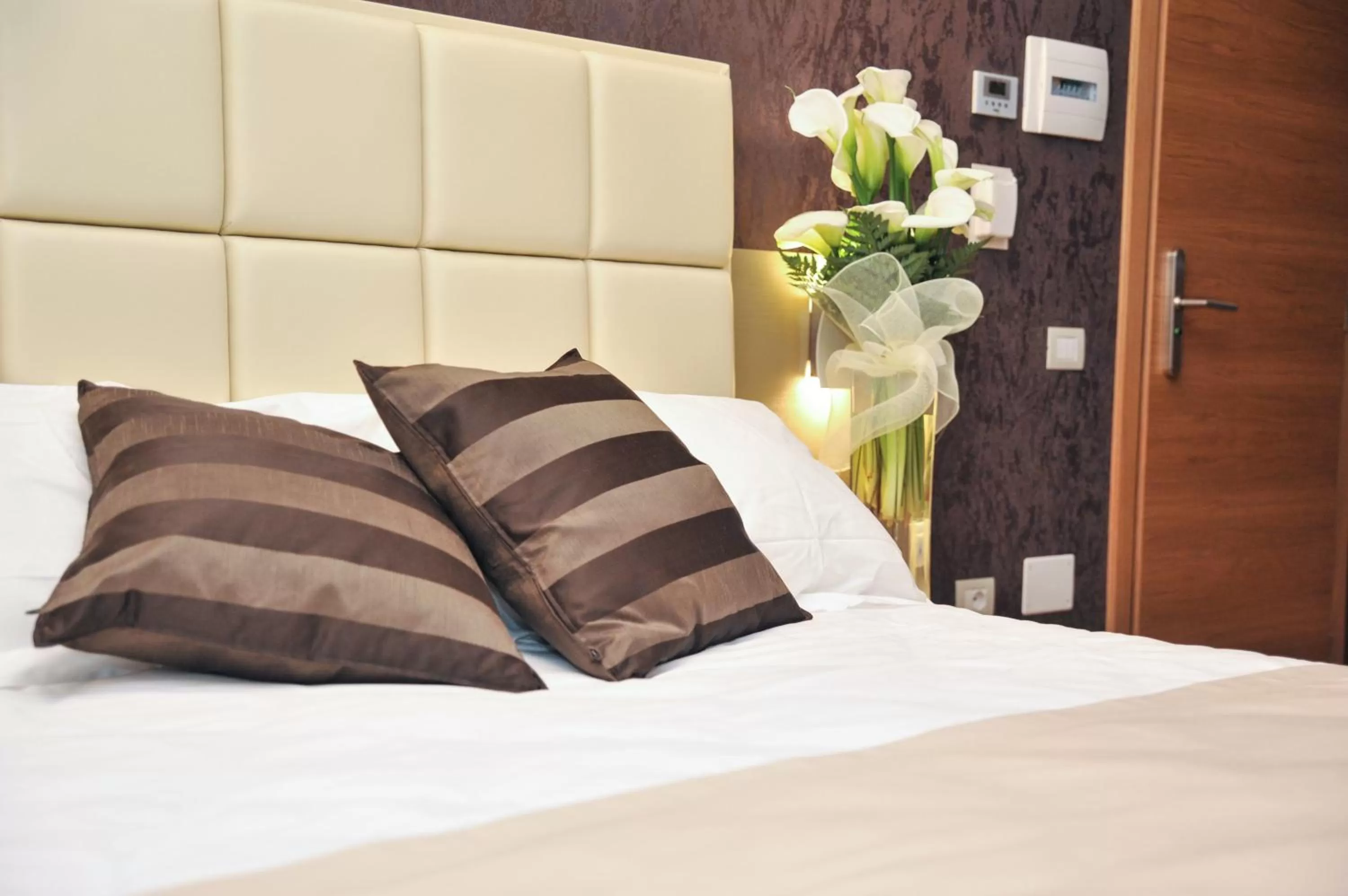 Decorative detail, Bed in Hotel Dori