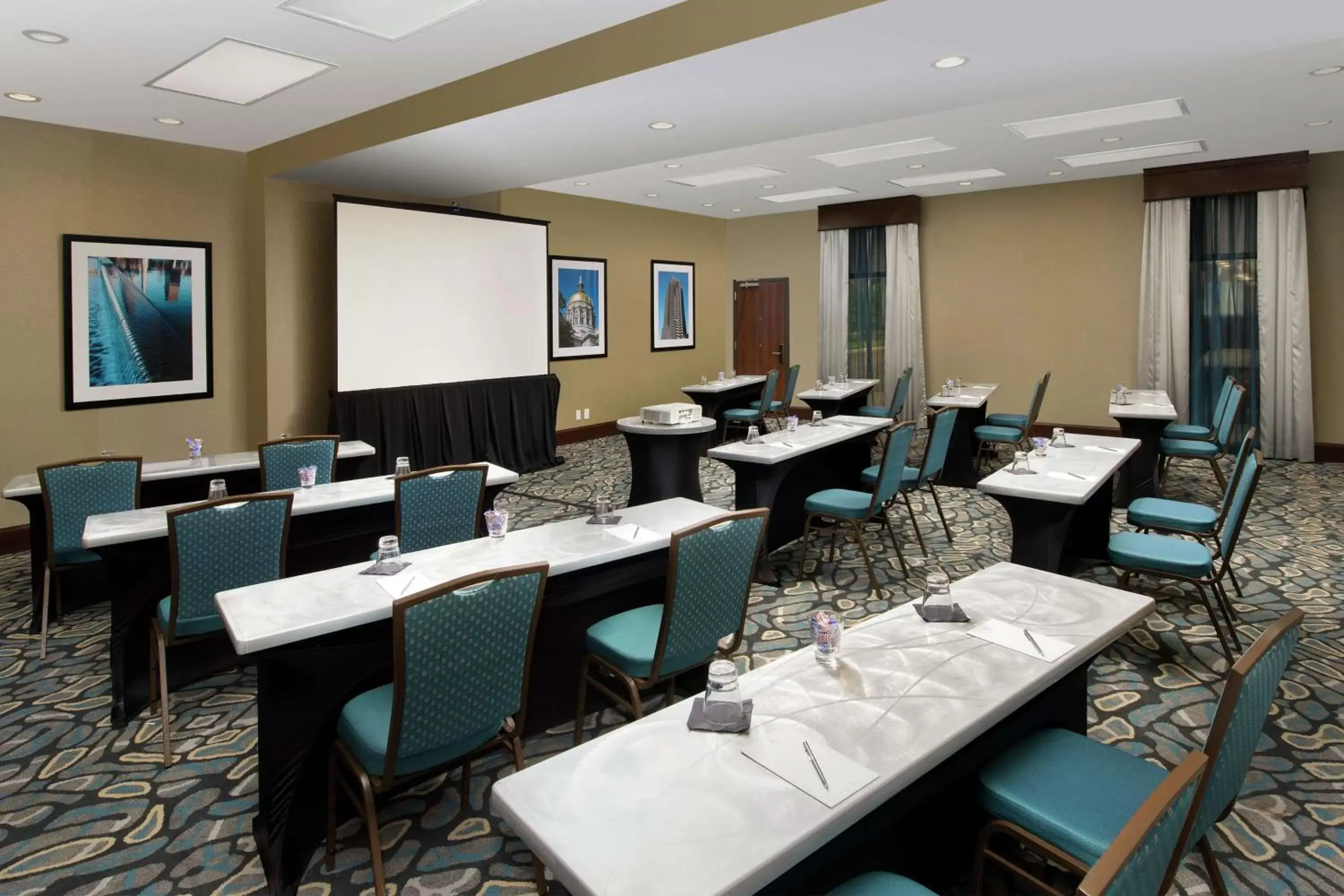 Meeting/conference room in Embassy Suites by Hilton Atlanta Airport