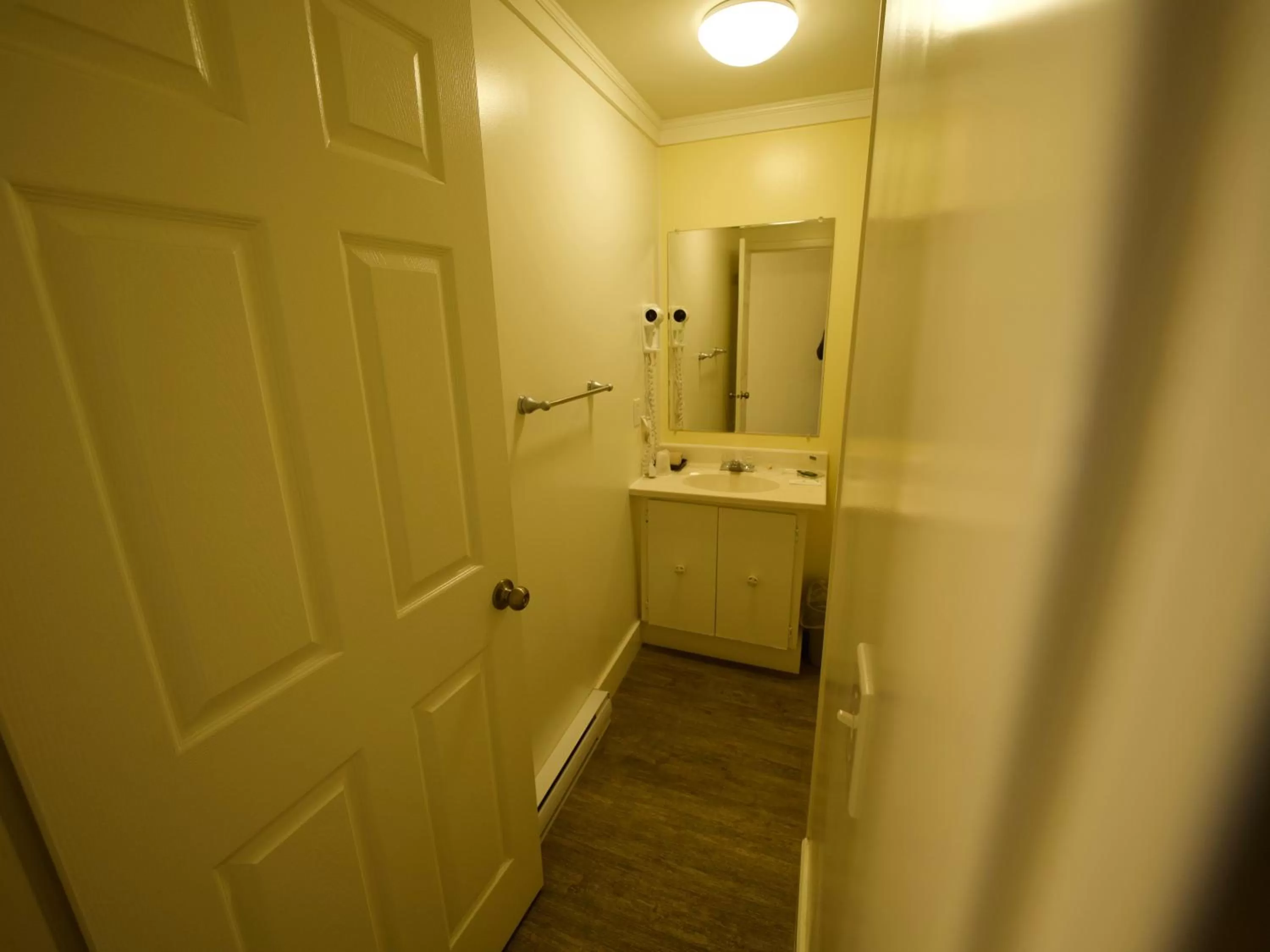 Creston Valley Motel