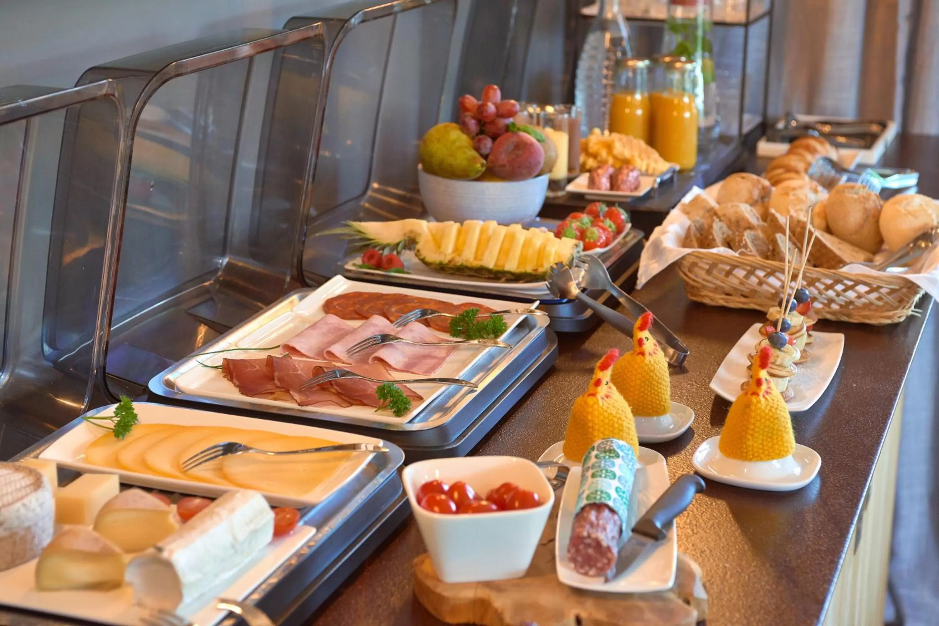 Continental breakfast in B&B De Joker