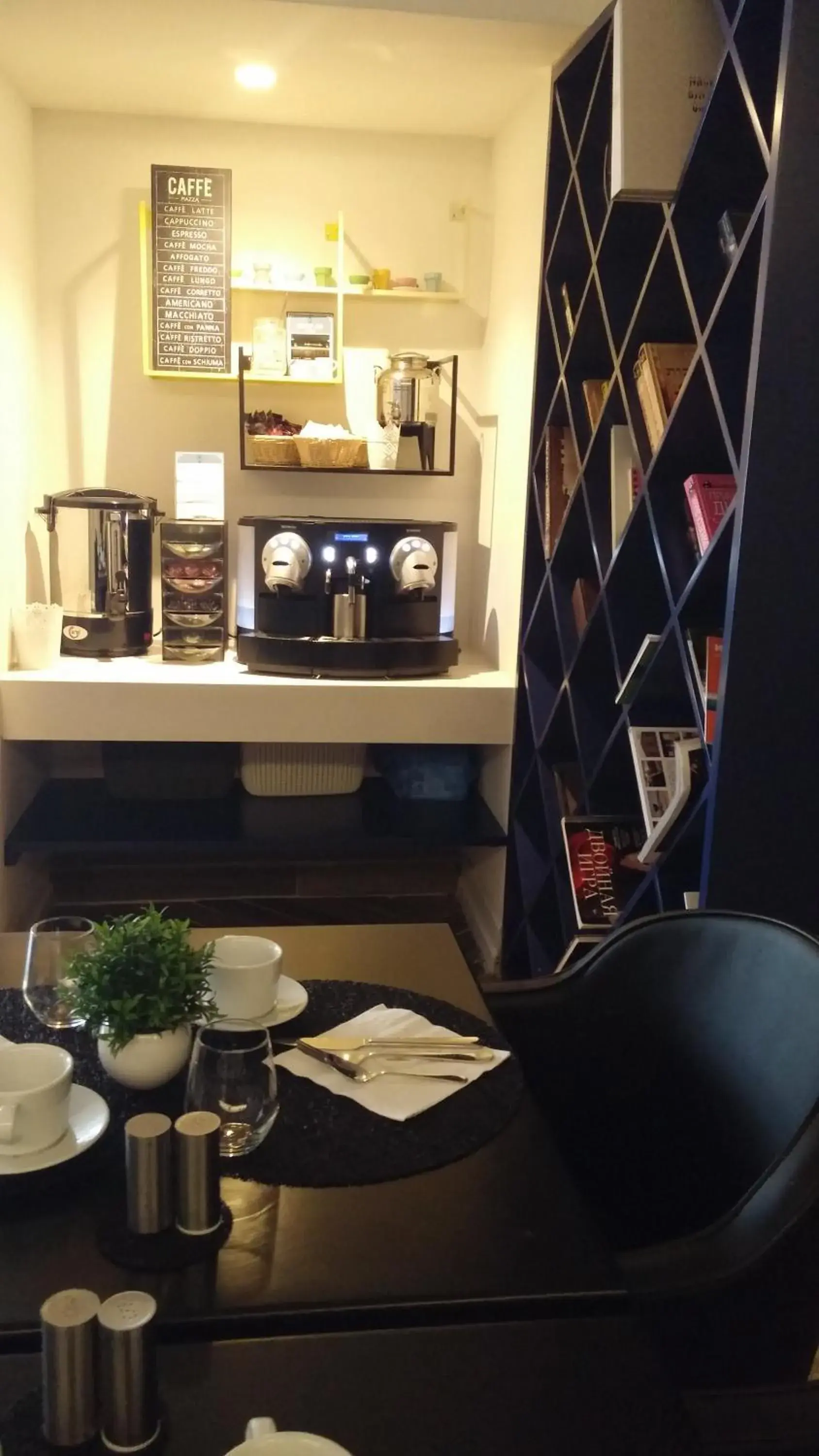 Food and drinks, Restaurant/Places to Eat in Kikar Boutique Hotel