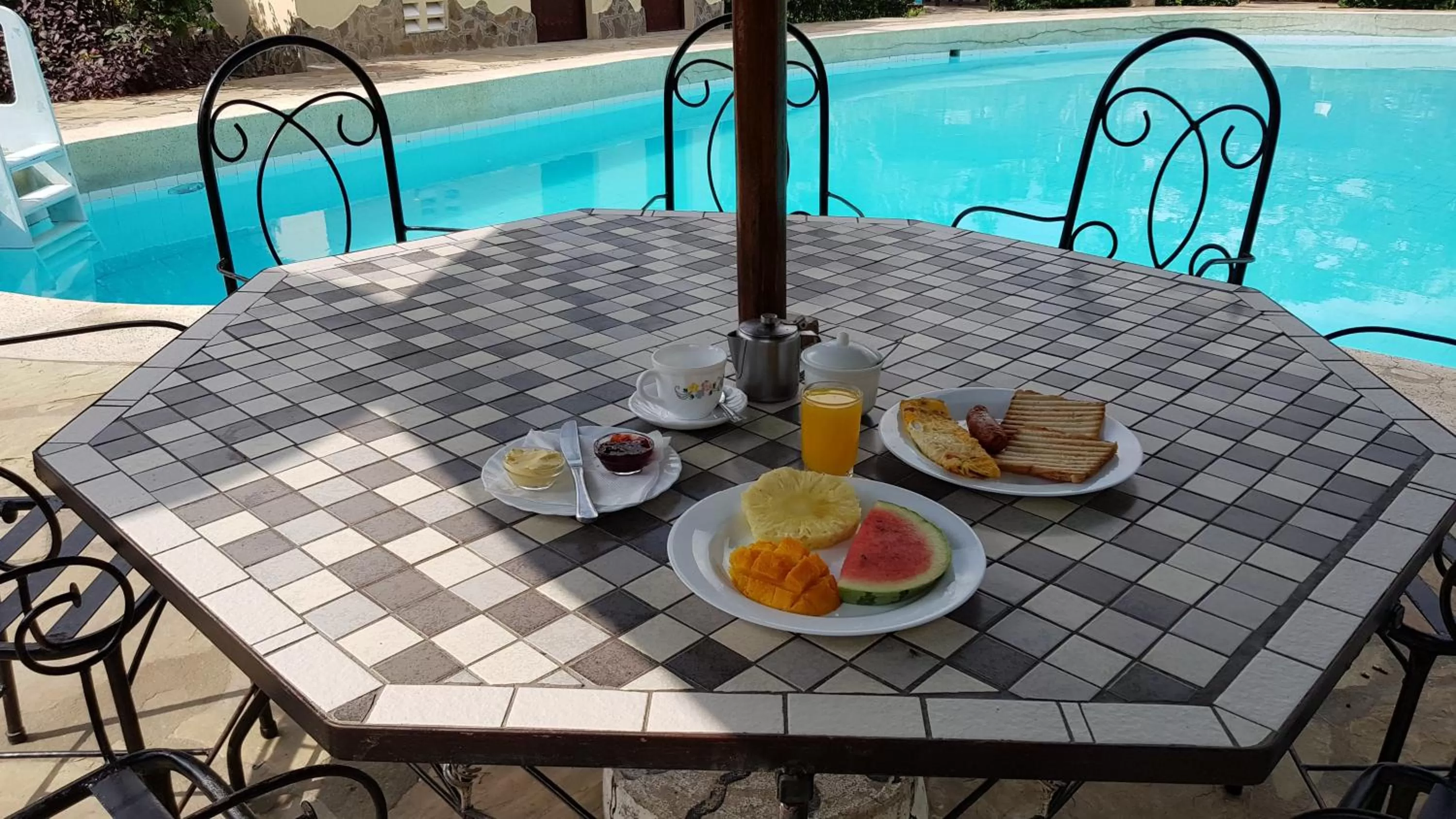 Continental breakfast in Makuti Villas Resort