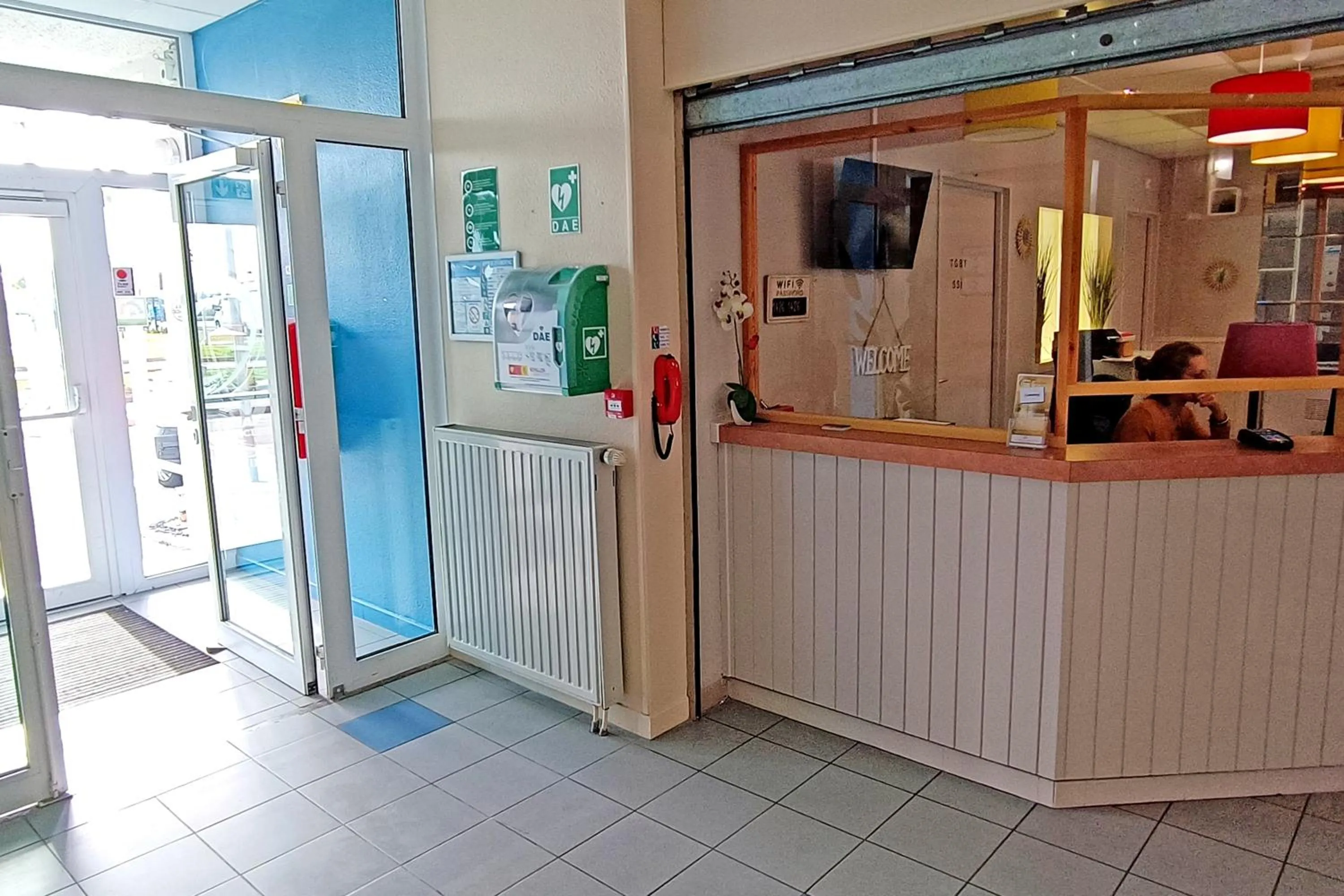 Lobby or reception in The Originals Access, Hôtel les Iris, Berck-sur-Mer