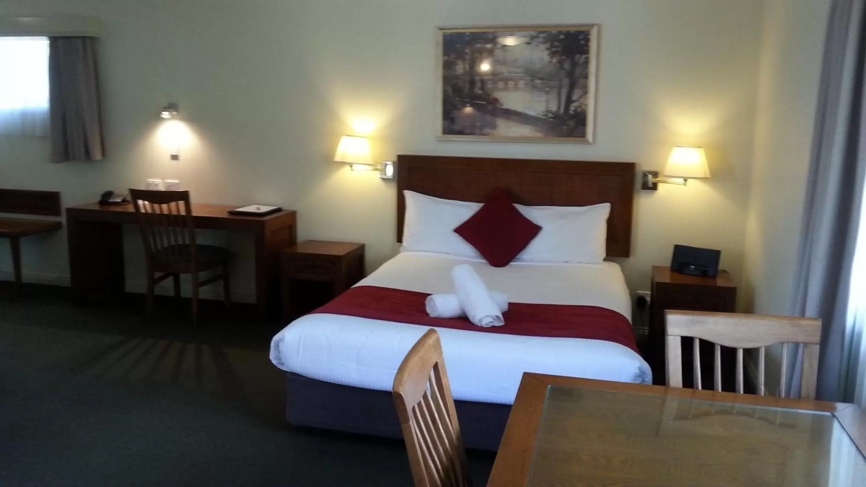 Photo of the whole room, Bed in Armidale Pines Motel