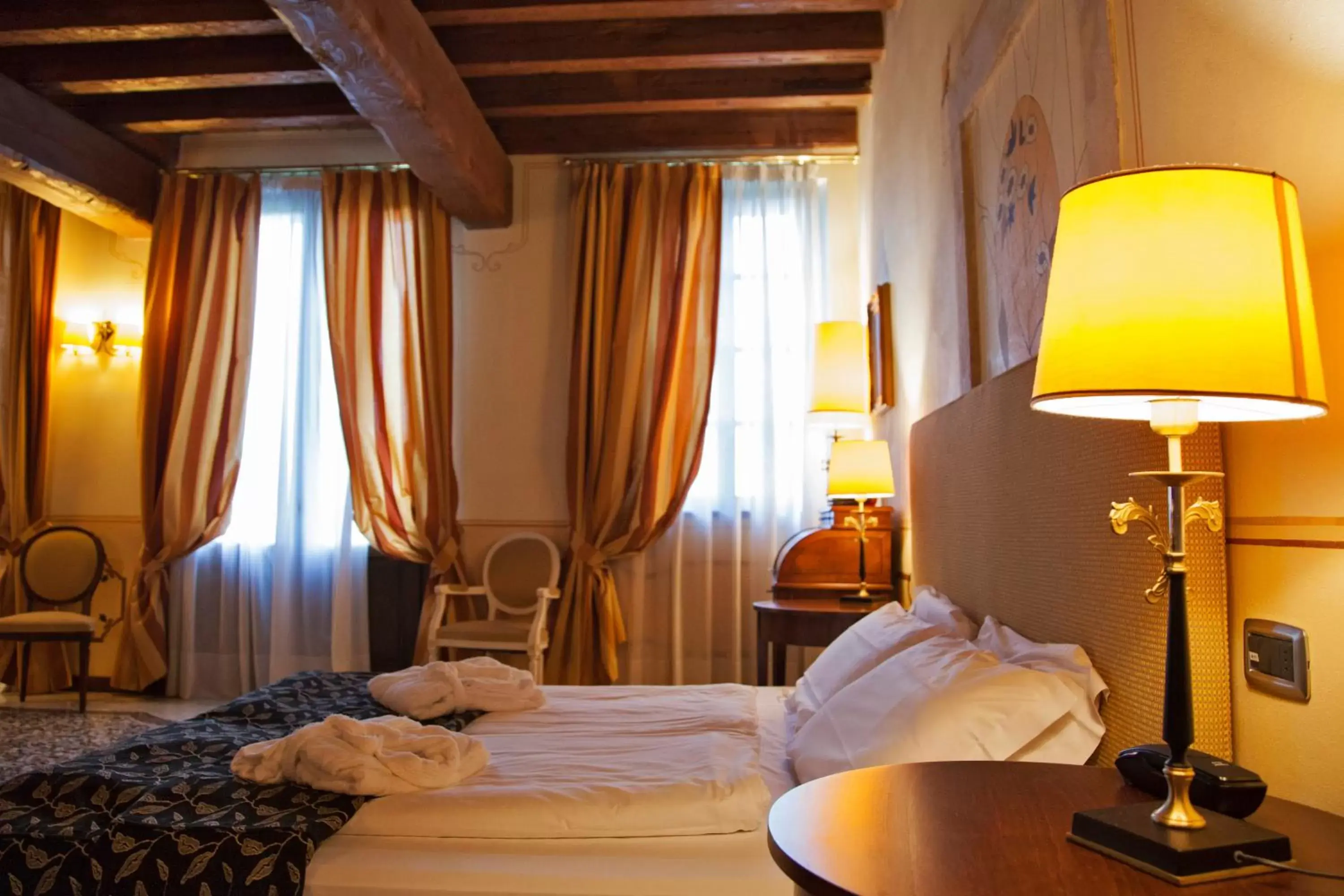 Bedroom, Bed in Hotel Villa Policreti