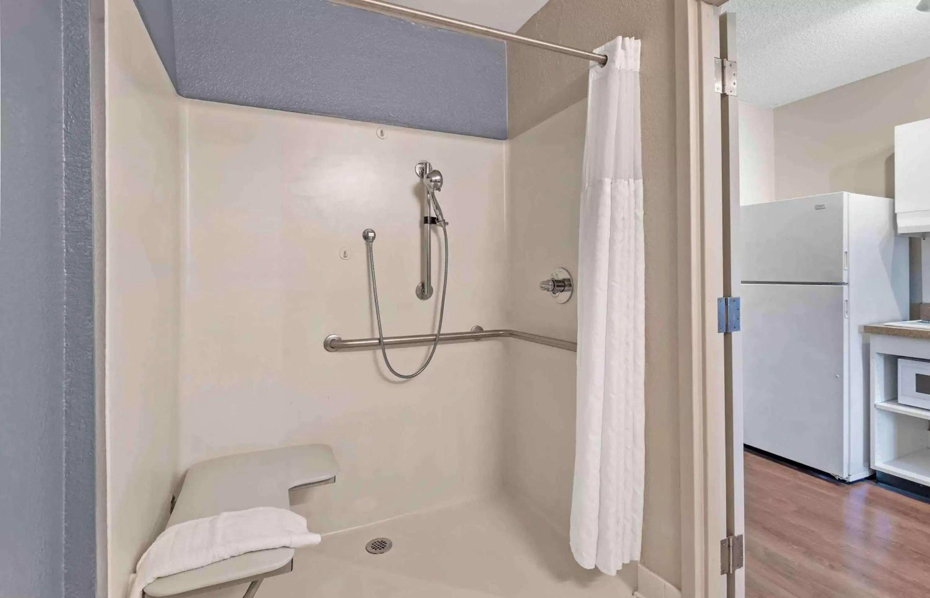 Bathroom in Extended Stay America Suites - Charlotte - Tyvola Rd